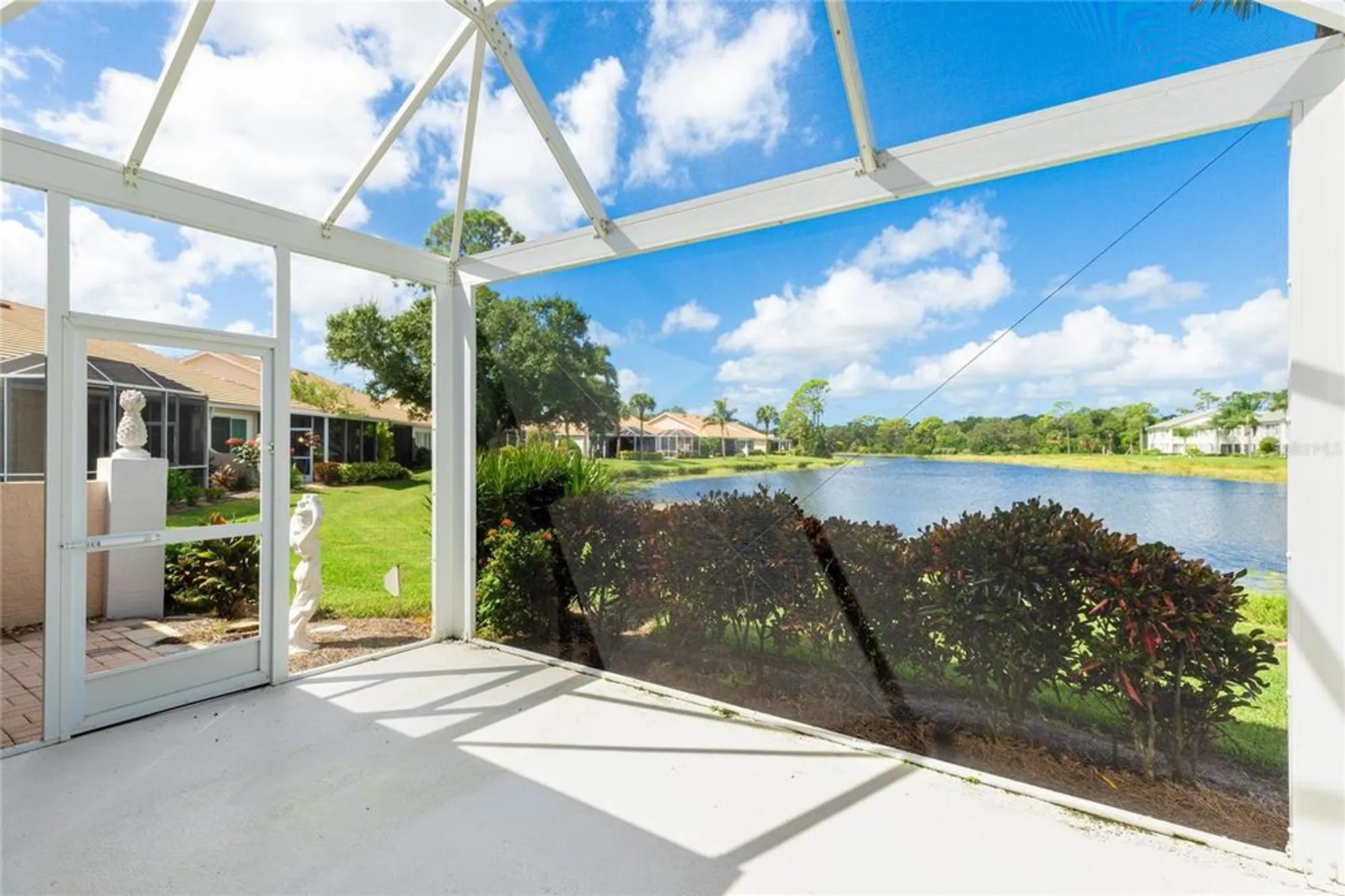 Property Slideshow image 25 of 51 | 875 chalmers dr 11, Venice, FL, 34293