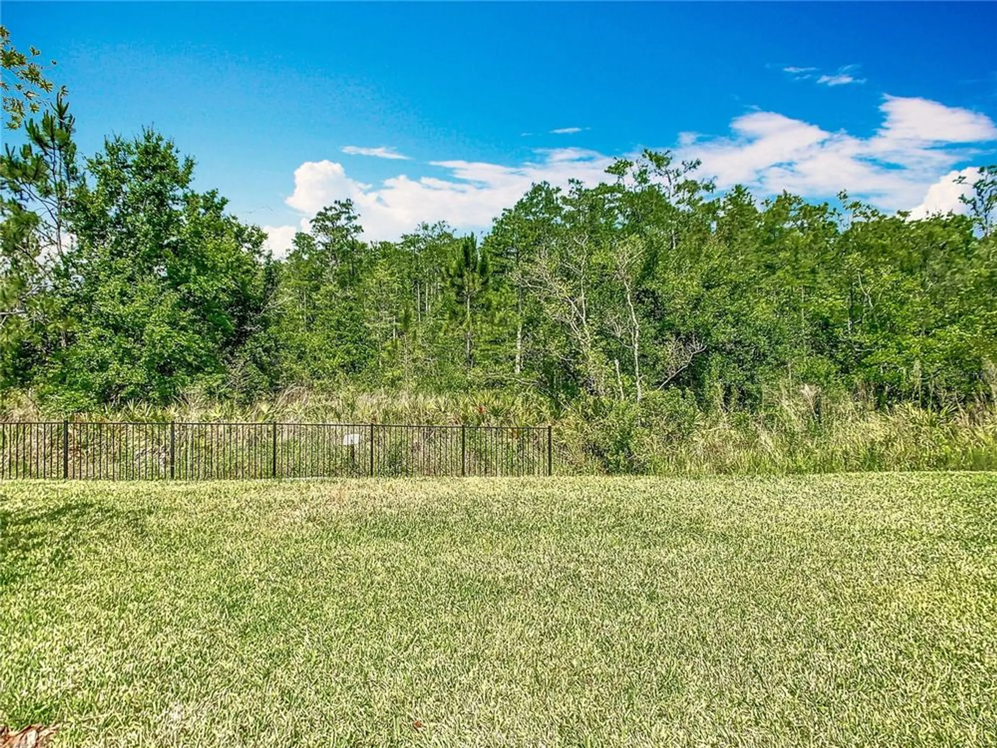 Property Slideshow image 35 of 48 | 1029 umbria dr, Poinciana, FL, 34759