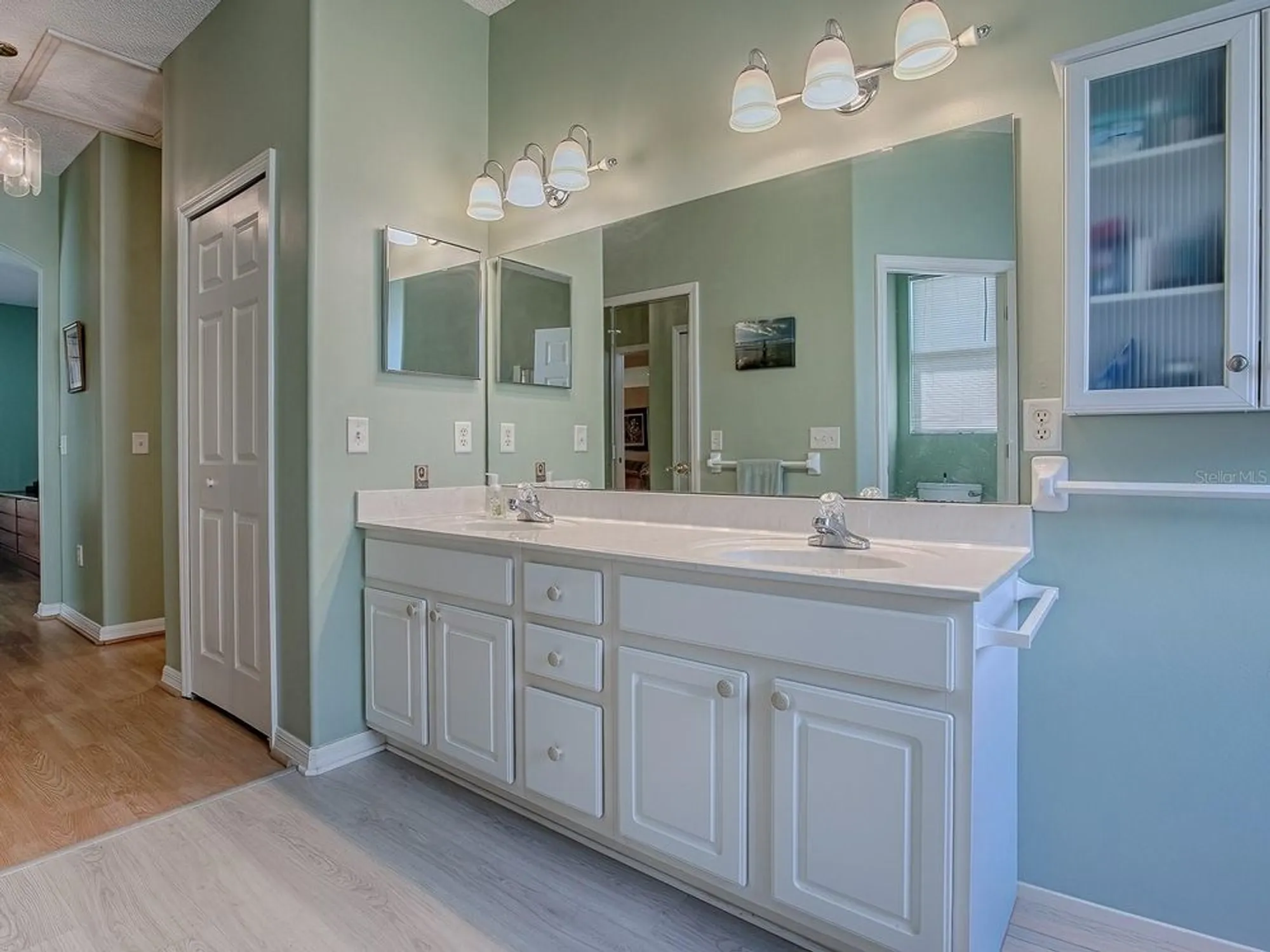 Property Slideshow image 29 of 48 | 910 eagles lndg, Leesburg, FL, 34748