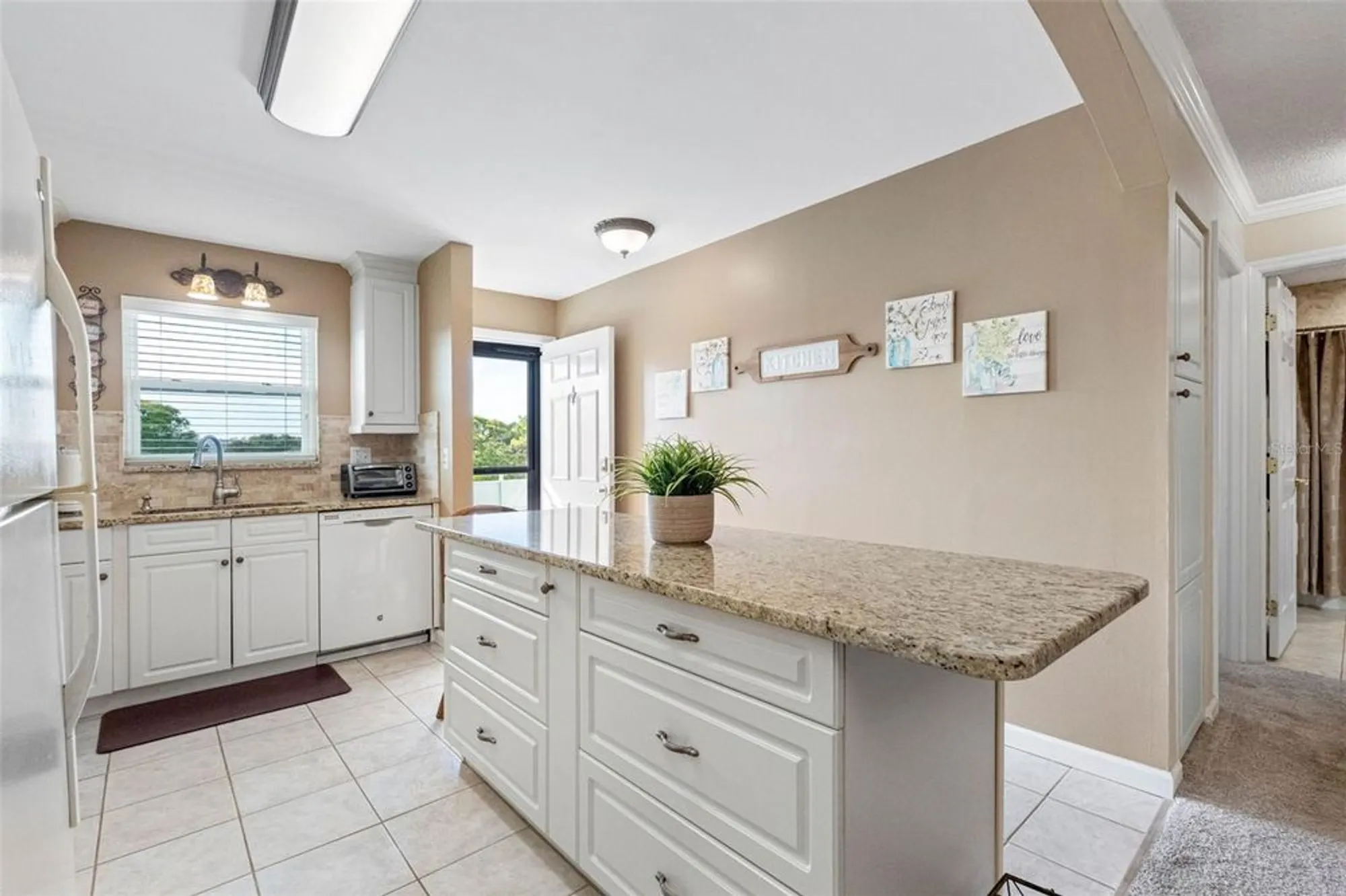 Property Slideshow image 6 of 46 | 5970 80th st n unit 411, St Petersburg, FL, 33709