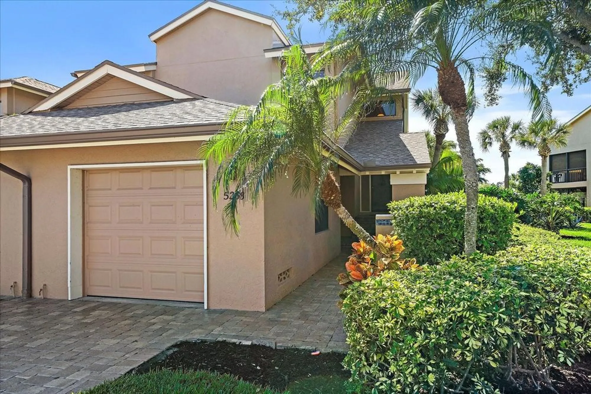 Property Slideshow image 2 of 44 | 5268 heron way 204, Sarasota, FL, 34231
