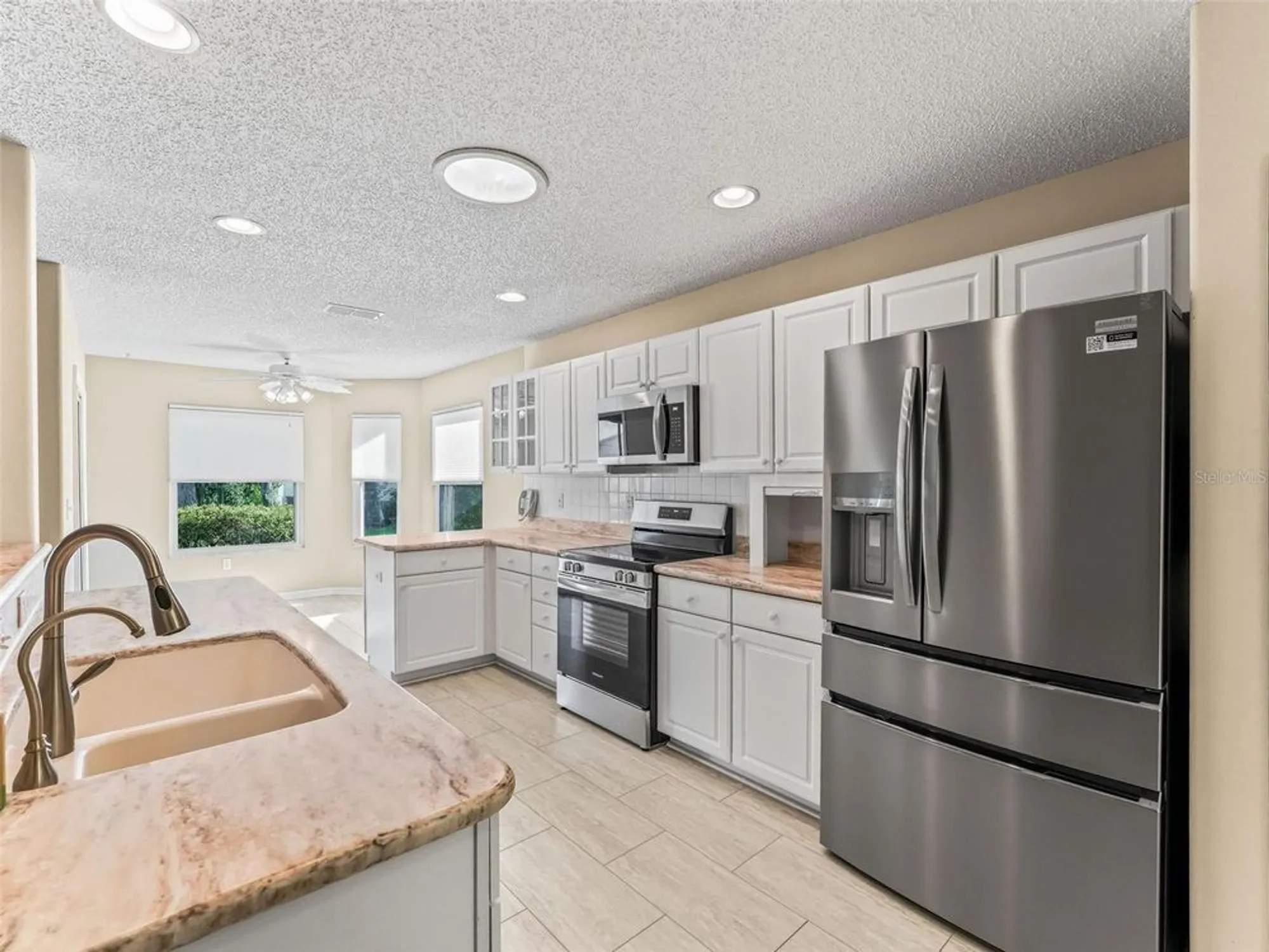 Property Slideshow image 8 of 30 | 721 timbercrest dr, Leesburg, FL, 34748