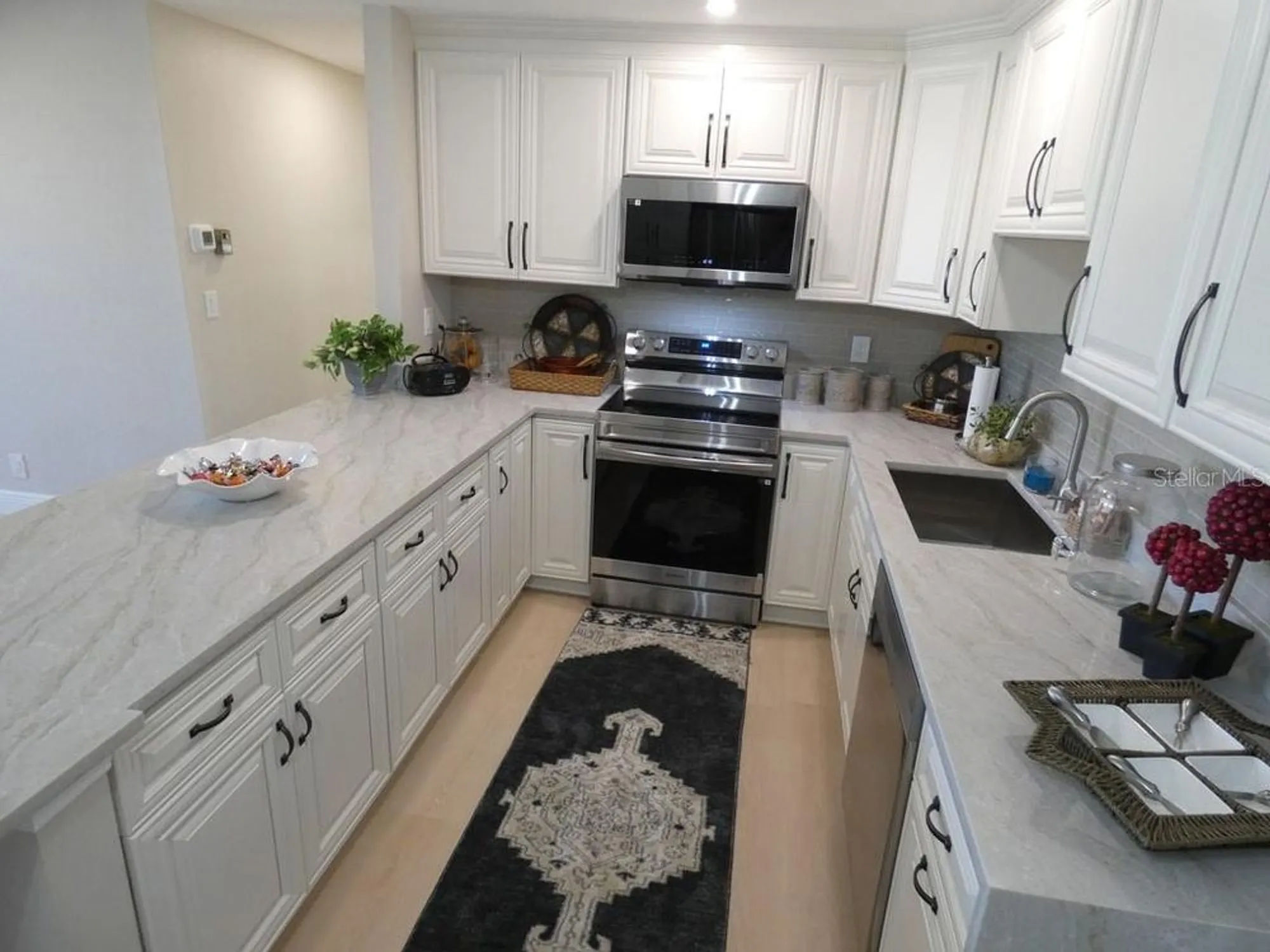 Property Slideshow image 11 of 25 | 2740 whitebridge dr a, Palm Harbor, FL, 34684