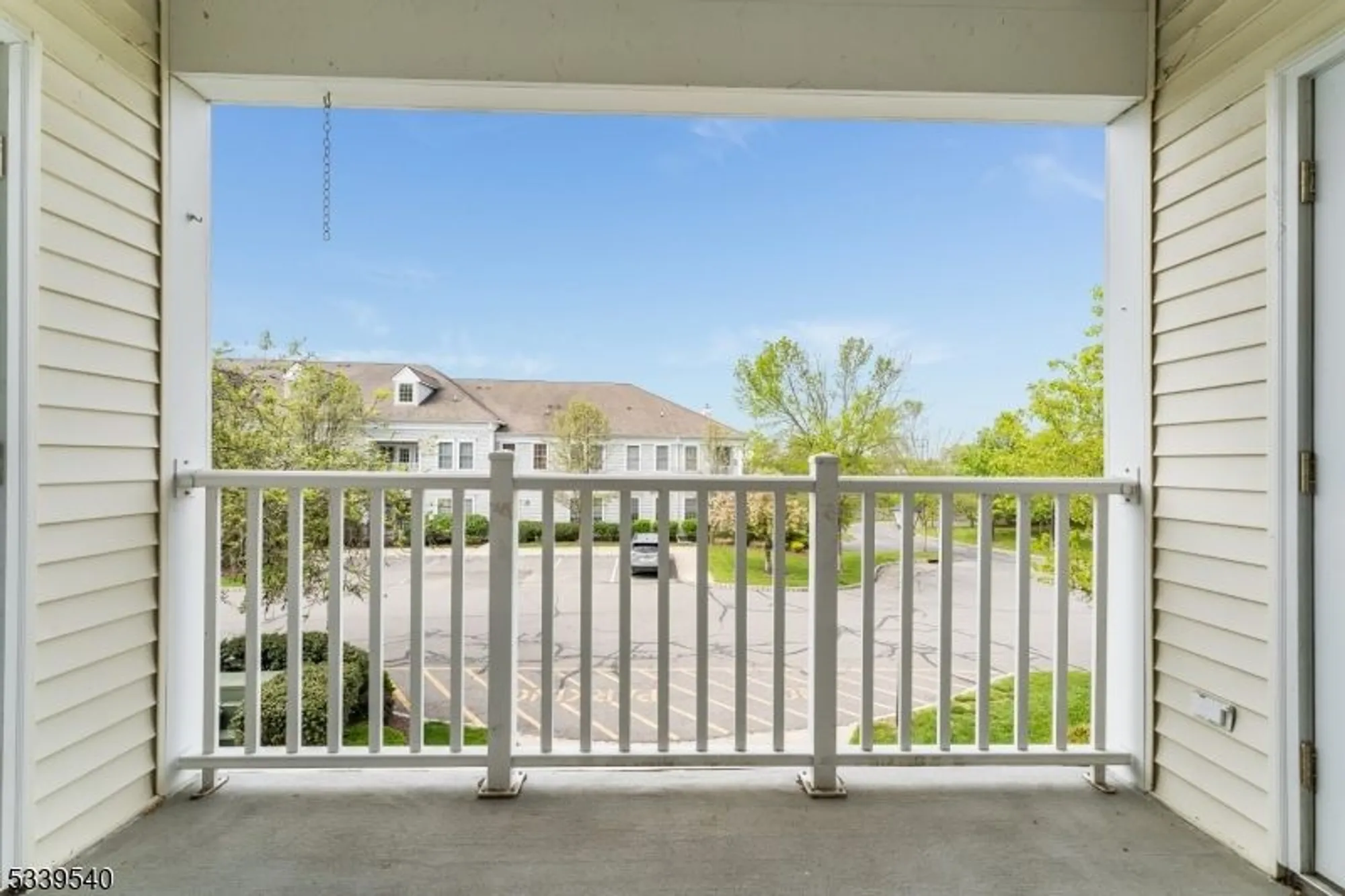 Property Slideshow image 20 of 48 | 6015 brookfield glen dr # 15, Belvidere, NJ, 07823