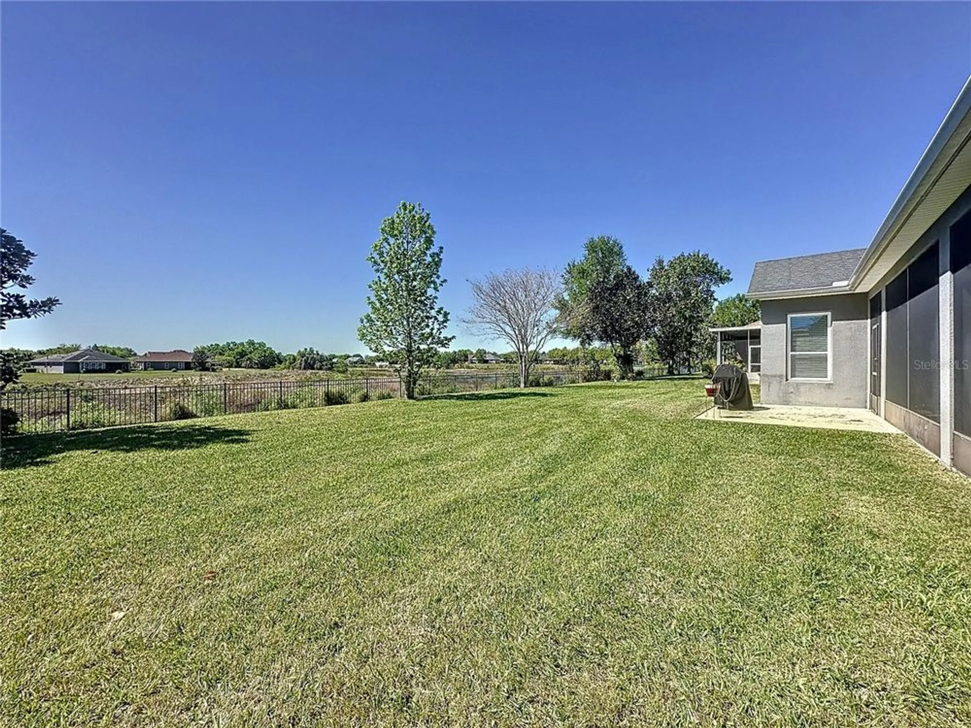 Property Slideshow image 33 of 54 | 228 bayou bend rd, Groveland, FL, 34736