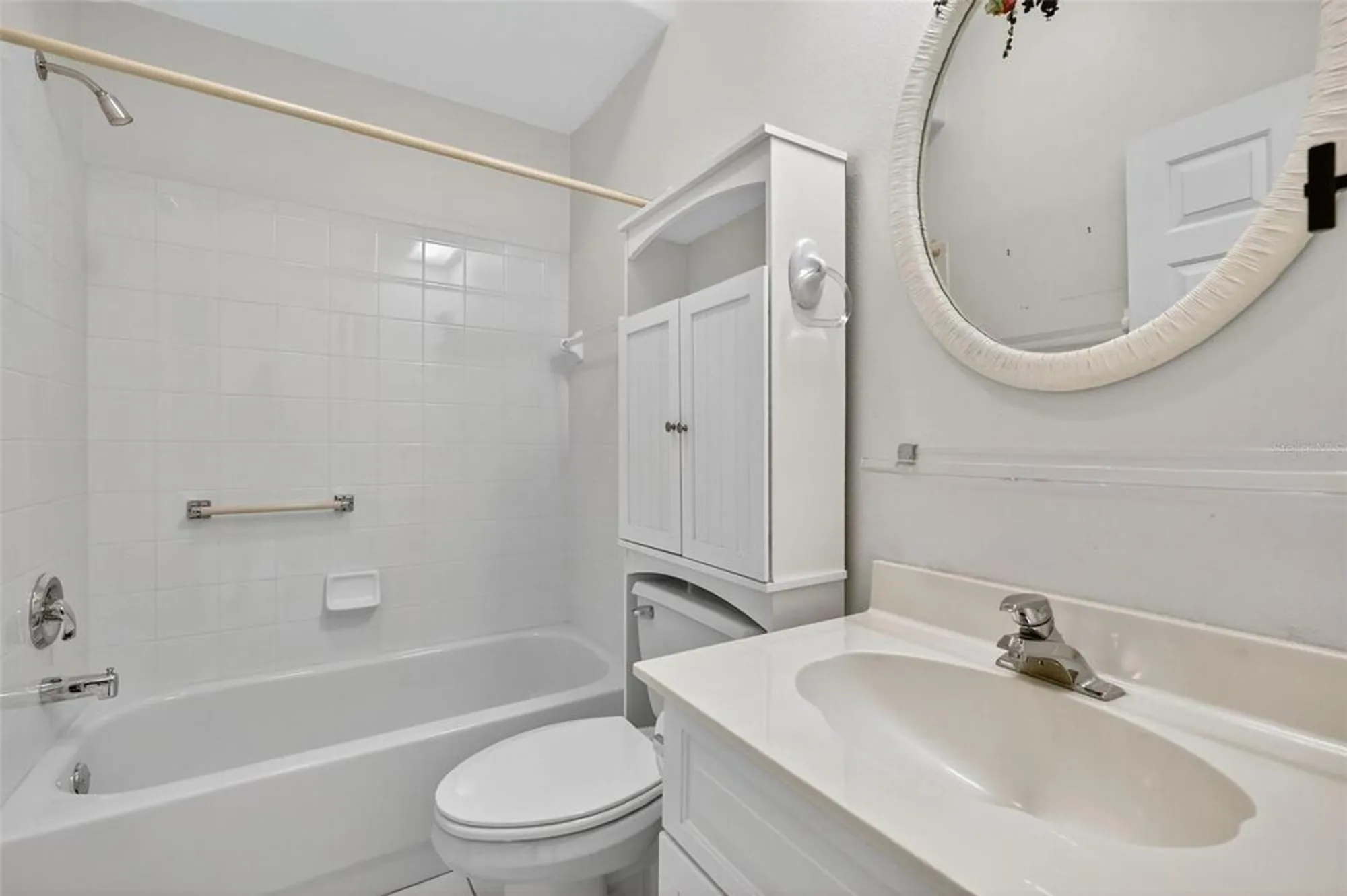 Property Slideshow image 30 of 66 | 21607 regency park ln, Leesburg, FL, 34748