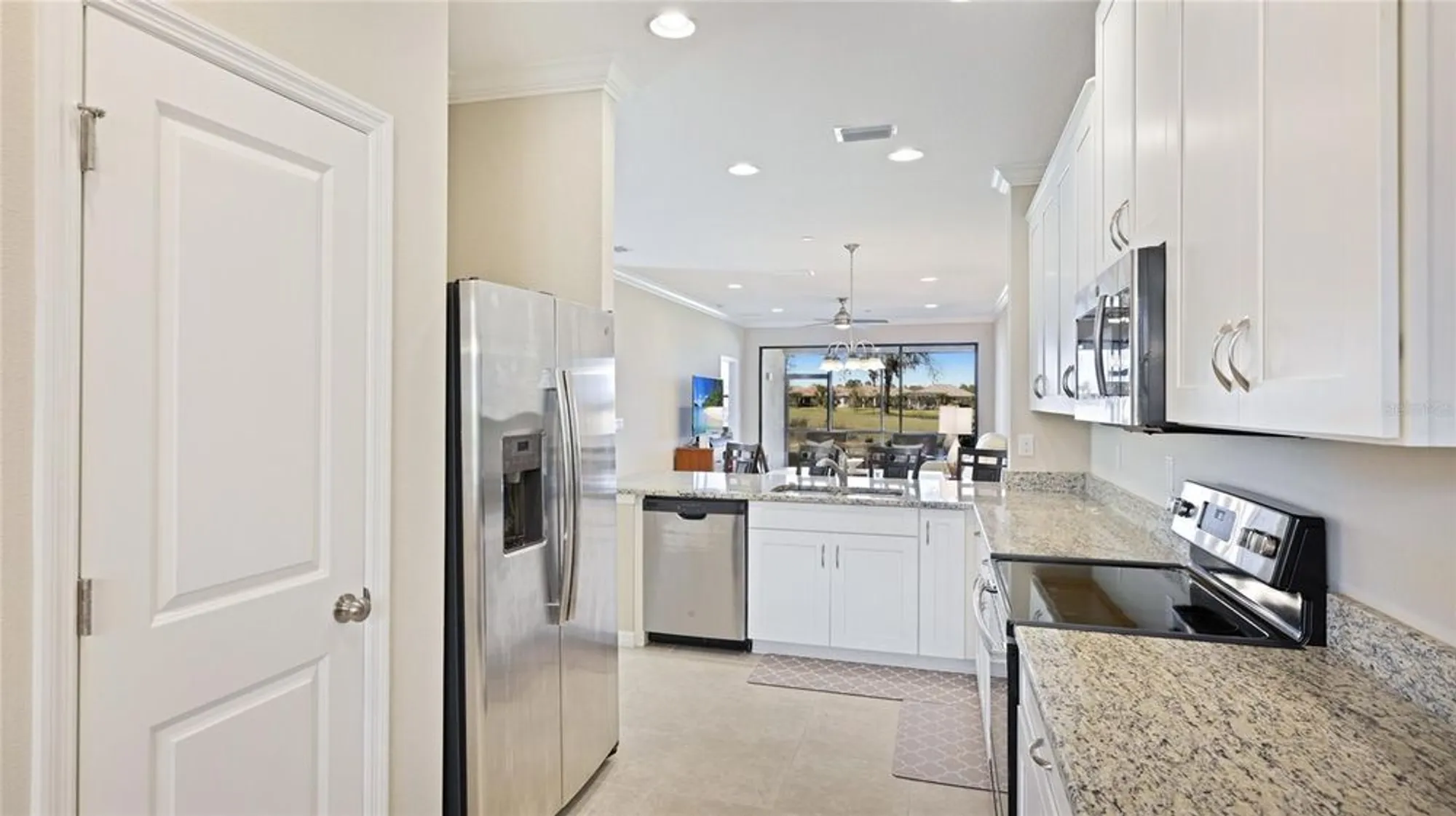 Property Slideshow image 10 of 77 | 13719 messina loop unit 101, Lakewood Ranch, FL, 34211