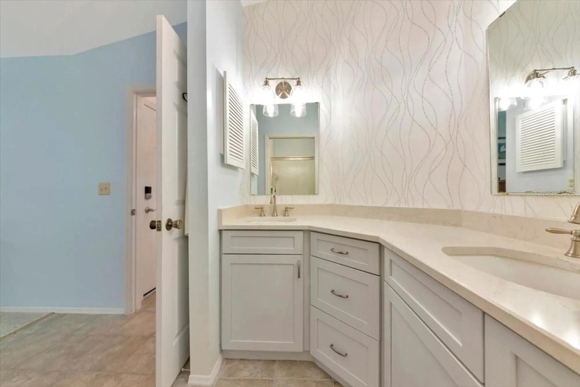 Property Slideshow image 18 of 62 | 1235 spoonbill landings cir, Bradenton, FL, 34209