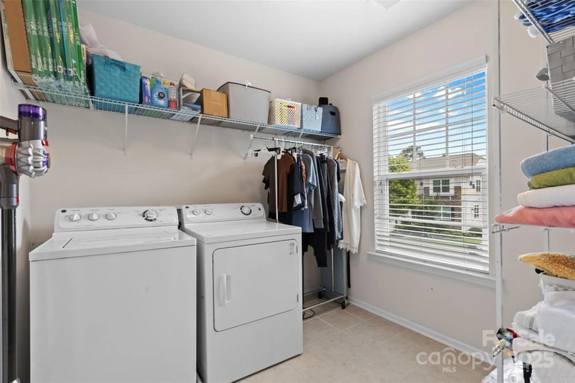 Property Slideshow image 33 of 39 | 2042 newport dr, Indian Land, SC, 29707