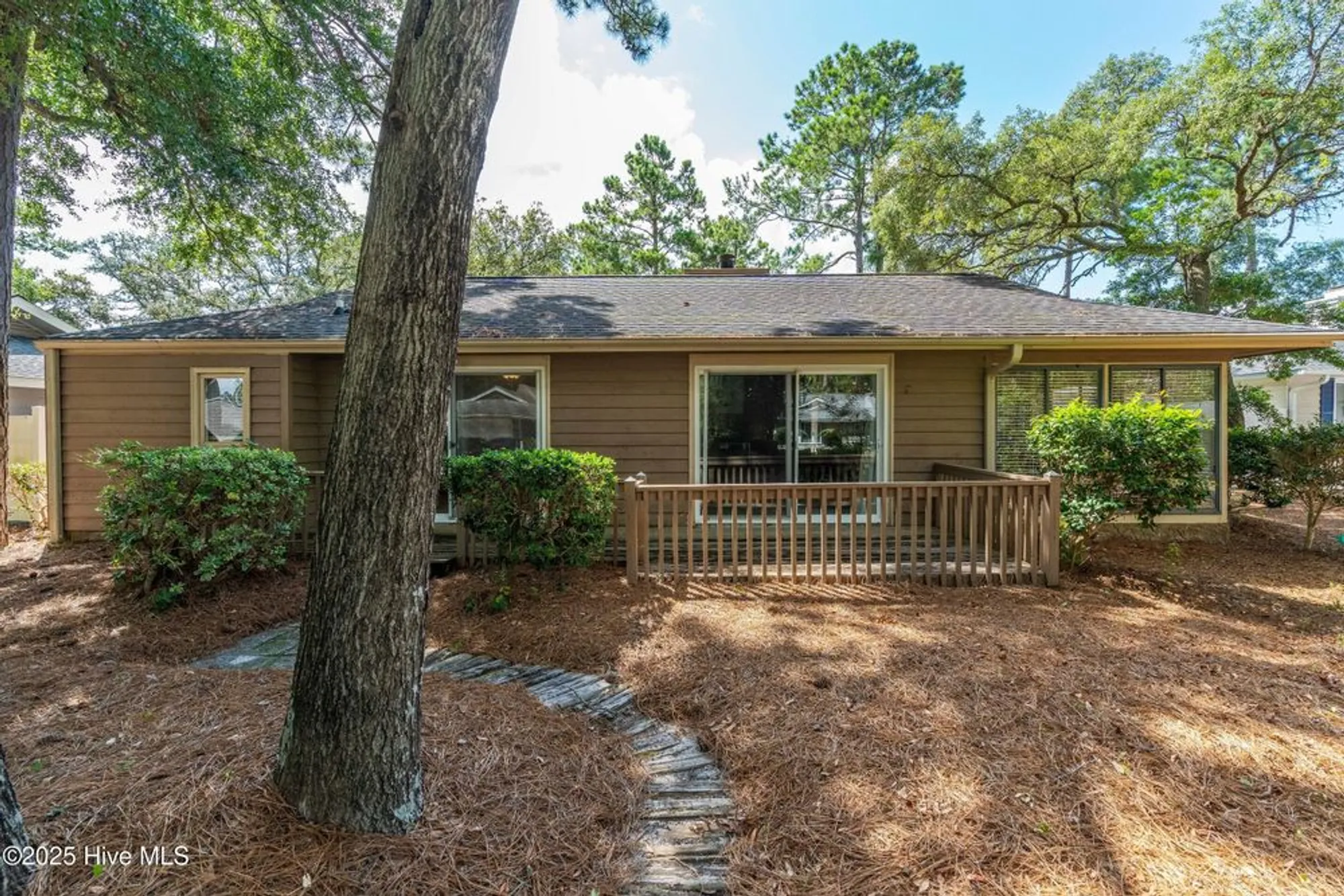 Property Slideshow image 9 of 54 | 608 camellia ln, Sunset Beach, NC, 28468