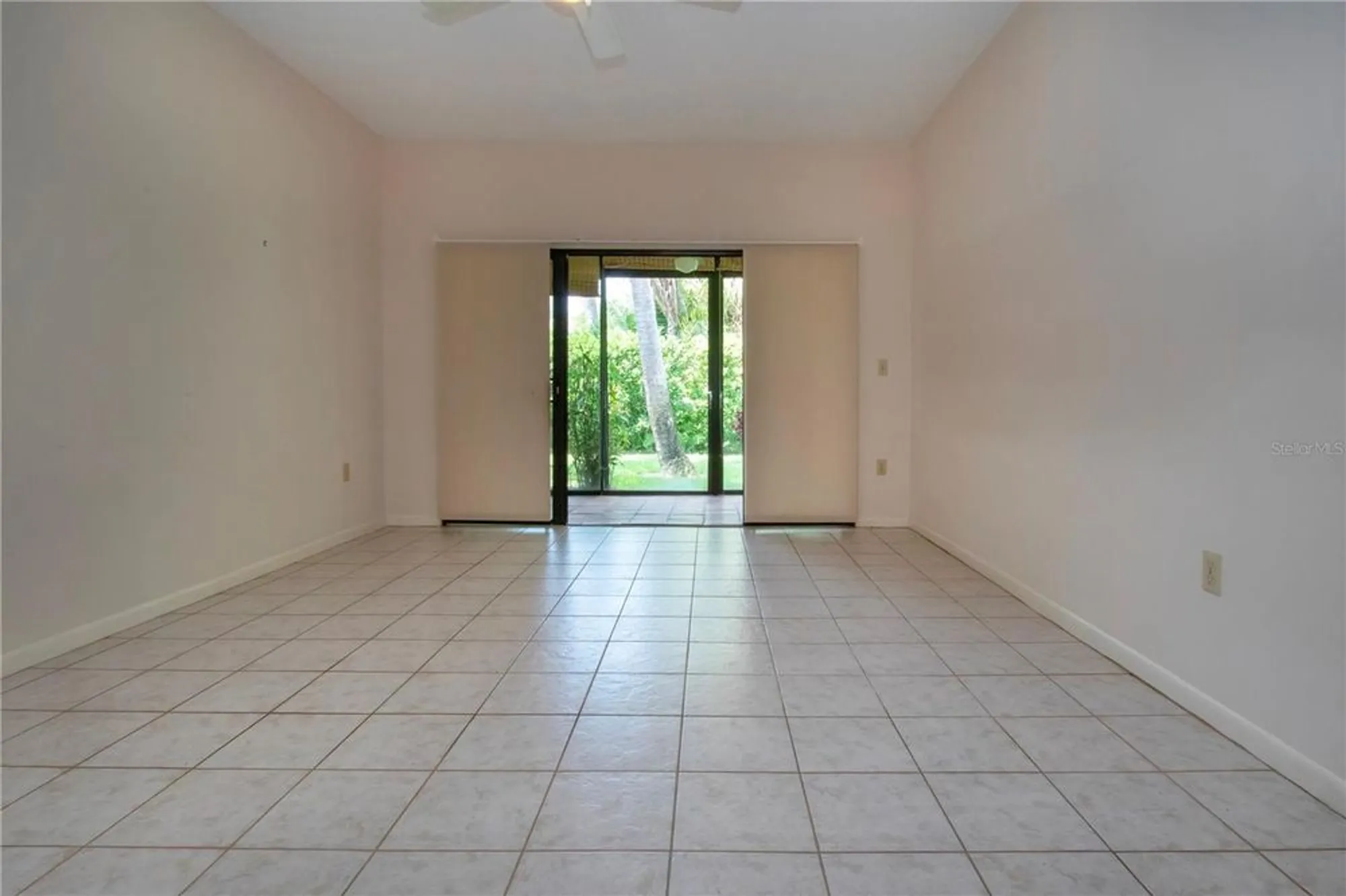 Property Slideshow image 32 of 48 | 4812 kestral park cir 20, Sarasota, FL, 34231