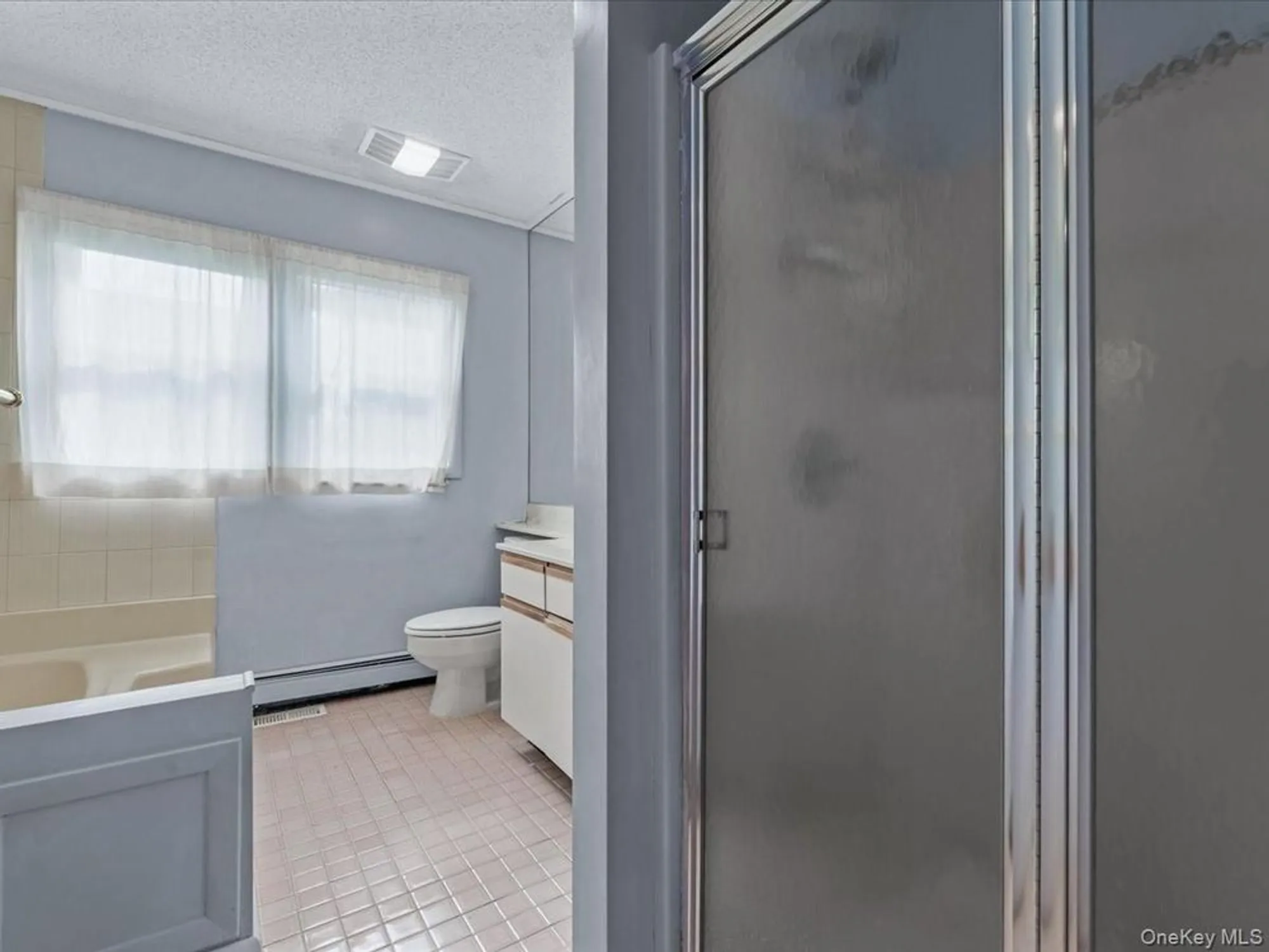 Property Slideshow image 12 of 32 | 2 limetree dr, Manorville, NY, 11949