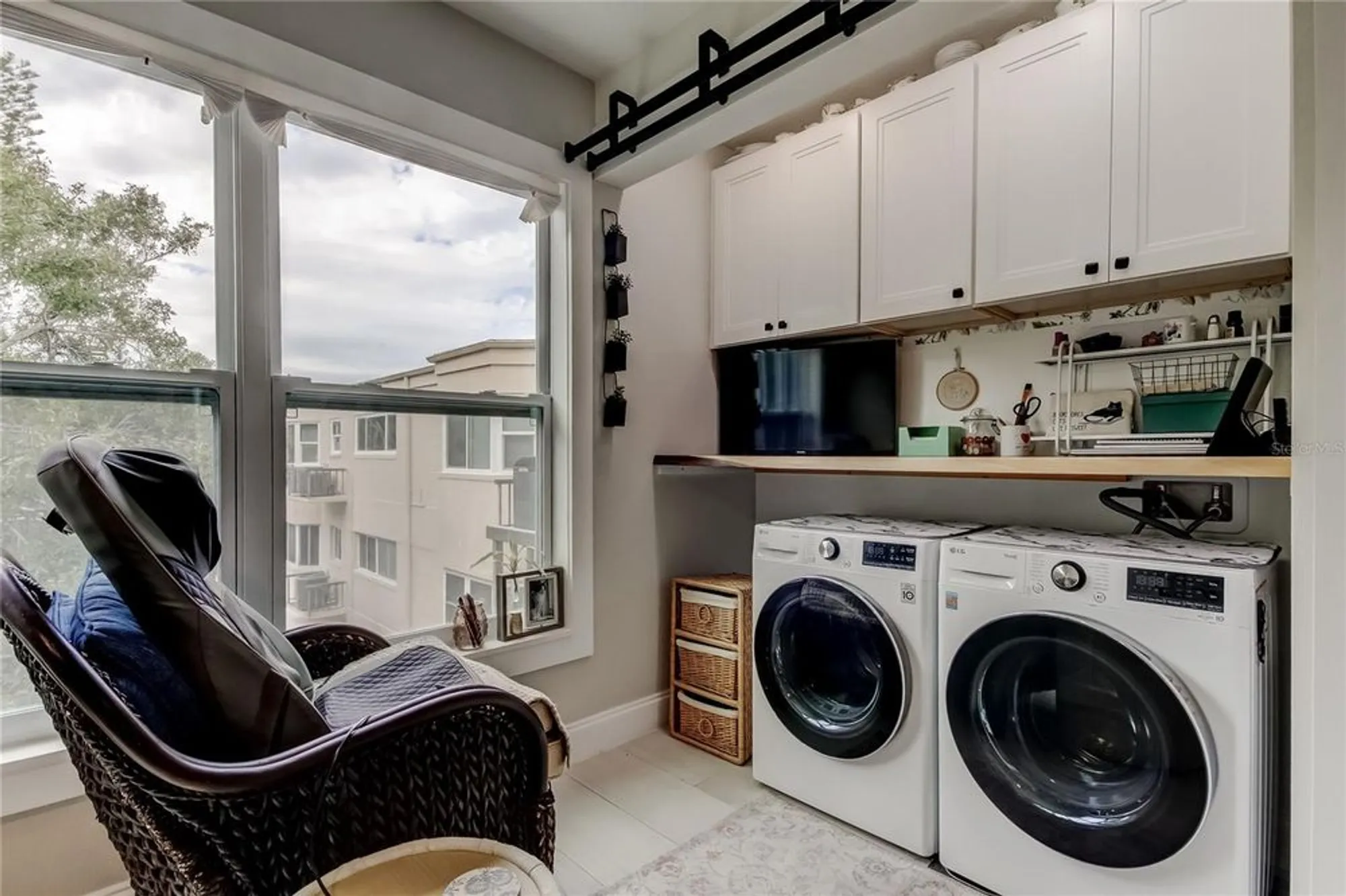 Property Slideshow image 21 of 66 | 2170 americus blvd 64, Clearwater, FL, 33763