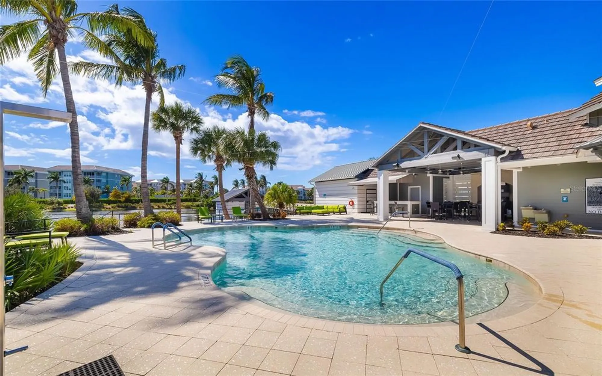 Property Slideshow image 32 of 50 | 339 sapphire lake dr unit 101, Bradenton, FL, 34209
