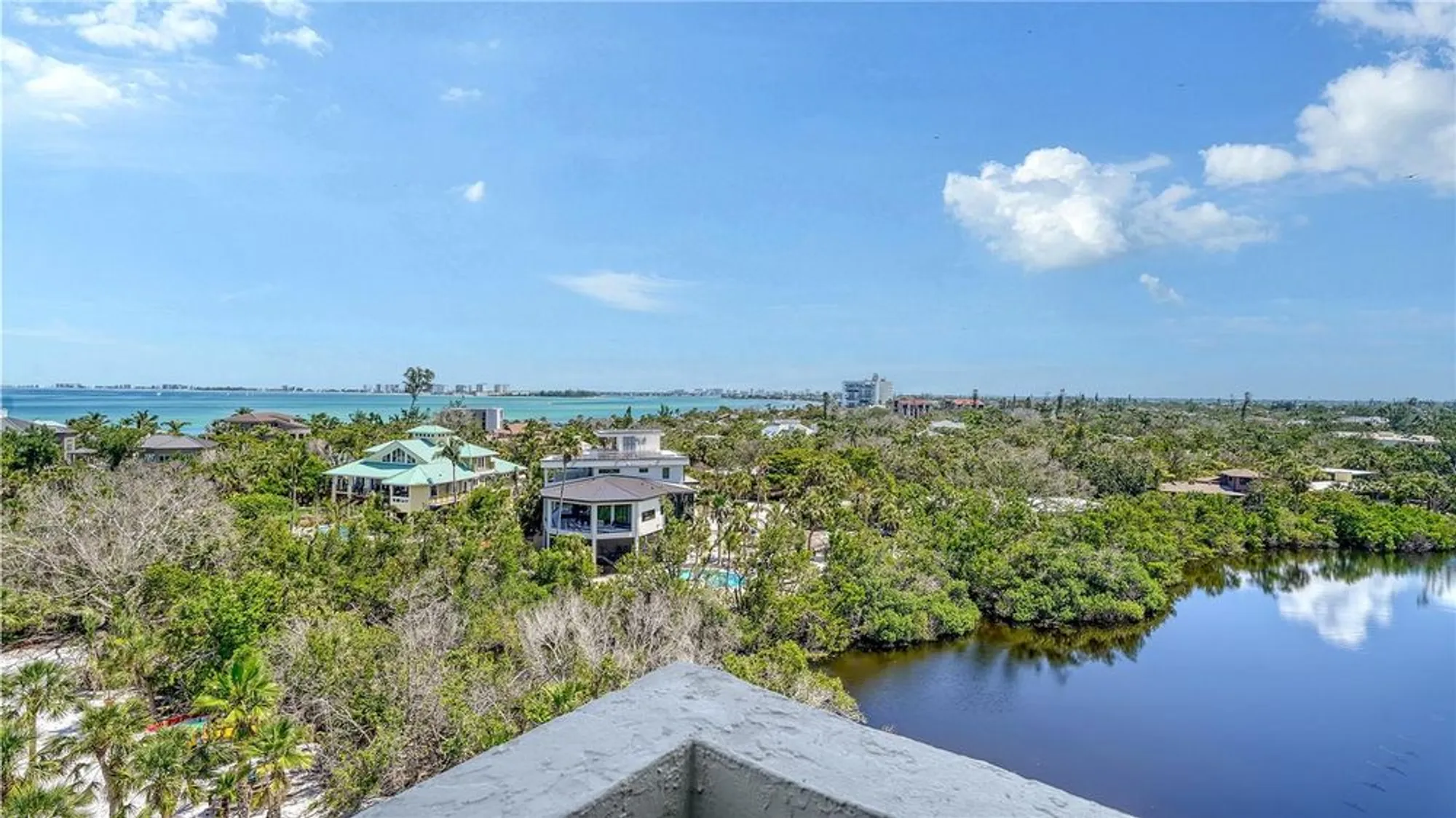 Property Slideshow image 5 of 63 | 19 whispering sands dr apt 805, Sarasota, FL, 34242