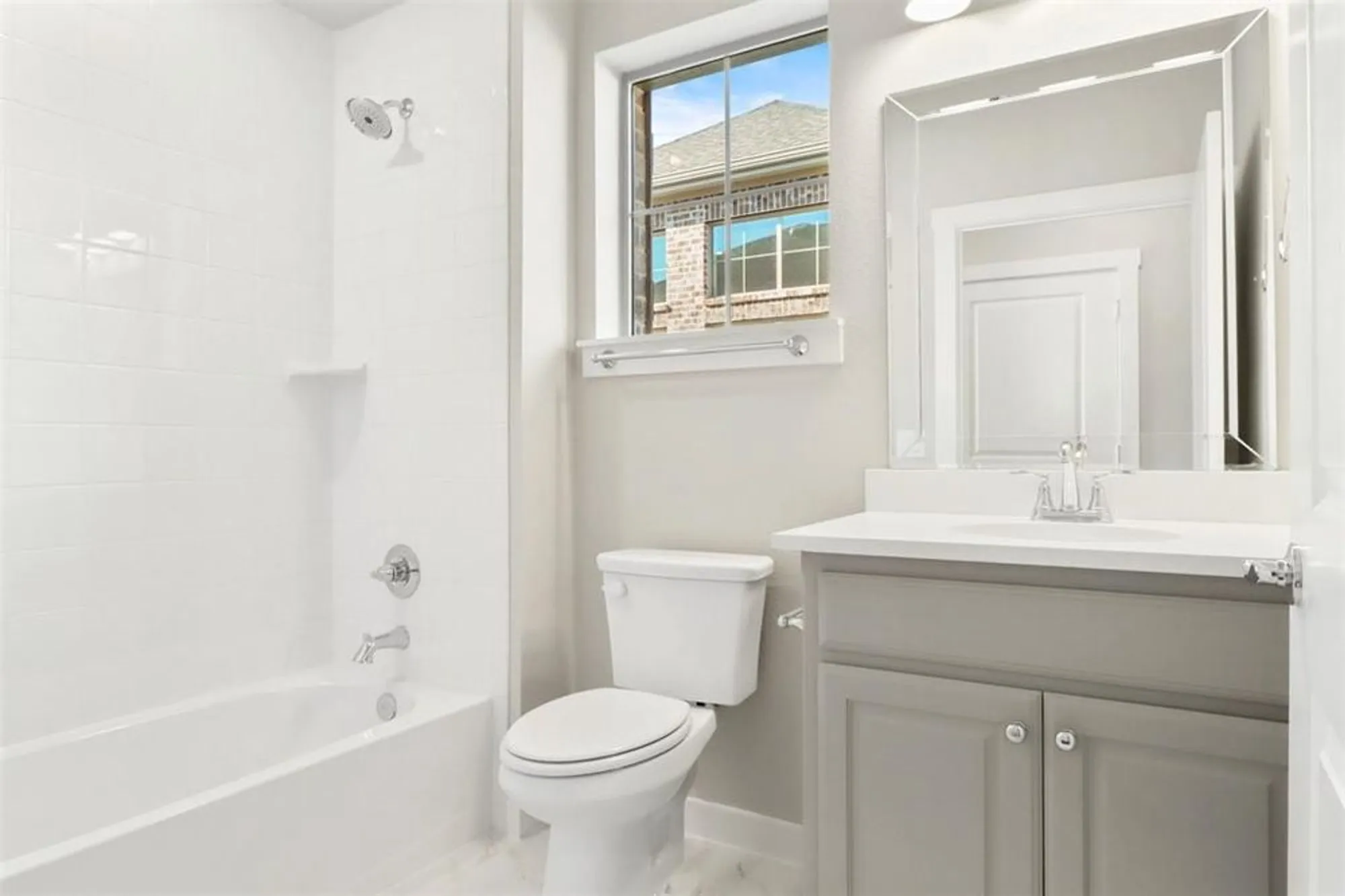 Property Slideshow image 24 of 27 | 2619 st helena ln, Grand Prairie, TX, 75054
