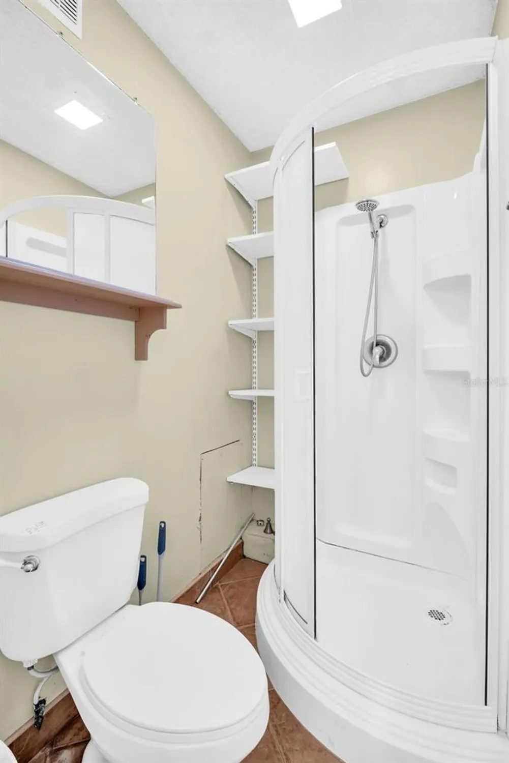 Property Slideshow image 18 of 62 | 3109 mission grove dr d, Palm Harbor, FL, 34684