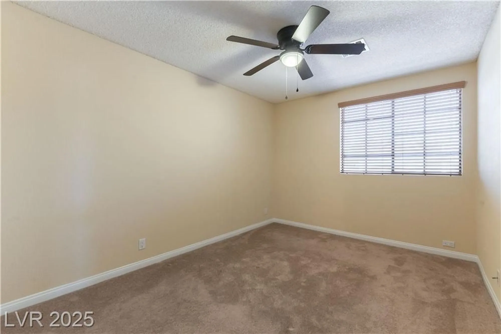 Property Slideshow image 19 of 39 | 4808 fiesta lakes st, Las Vegas, NV, 89130