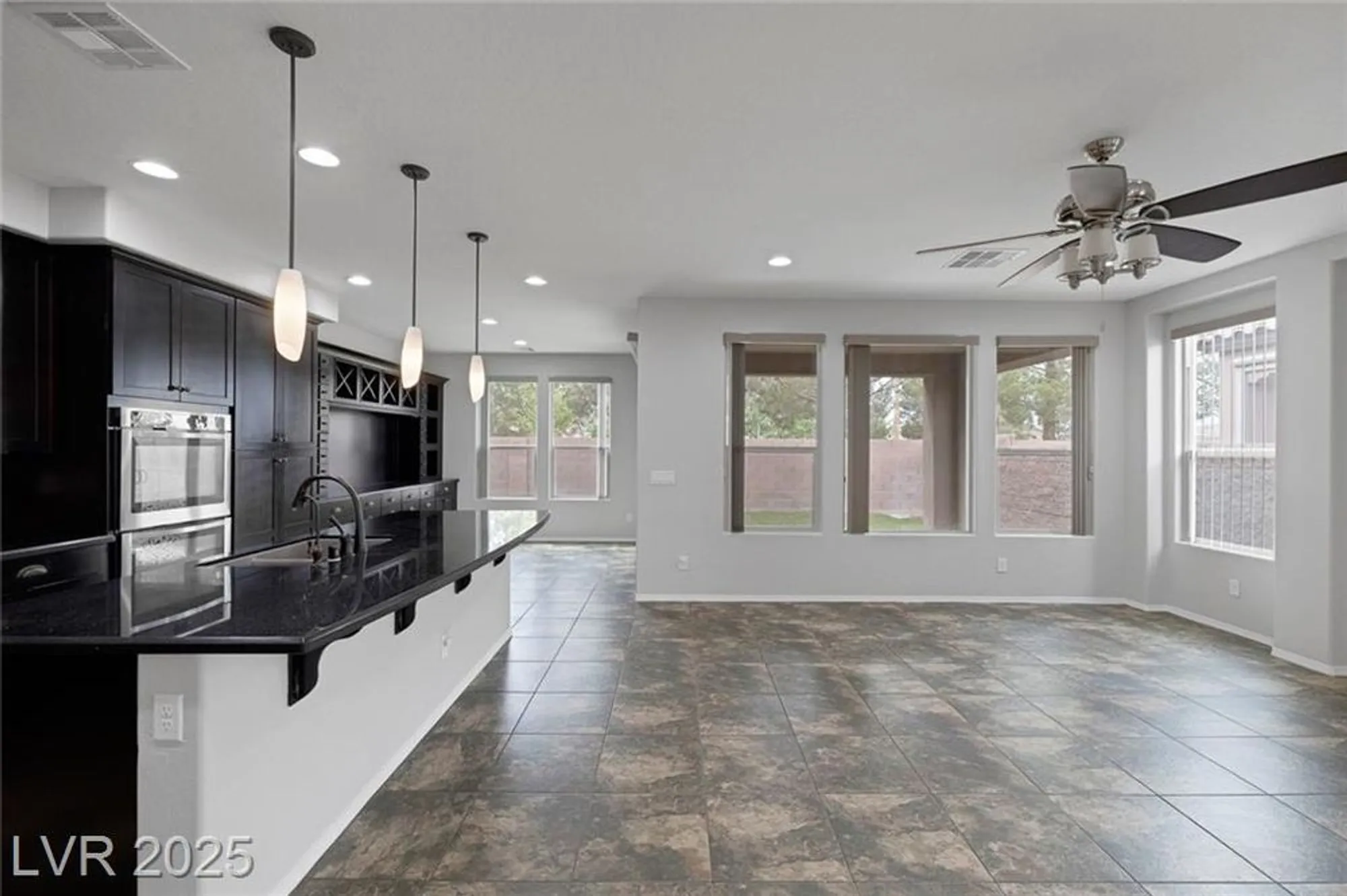 Property Slideshow image 12 of 32 | 5625 galivan vista st, North Las Vegas, NV, 89081