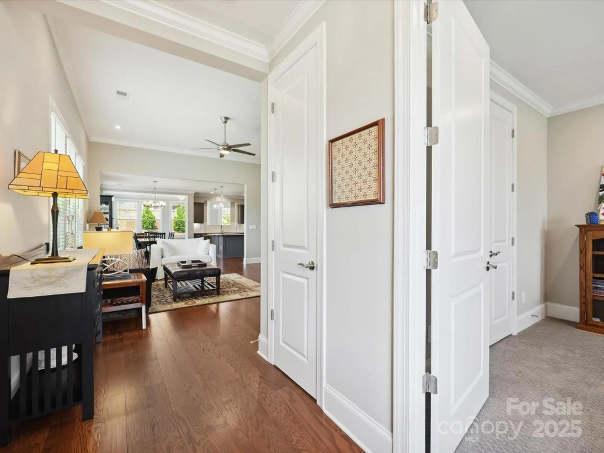 Property Slideshow image 4 of 34 | 10305 superb ln, Charlotte, NC, 28215