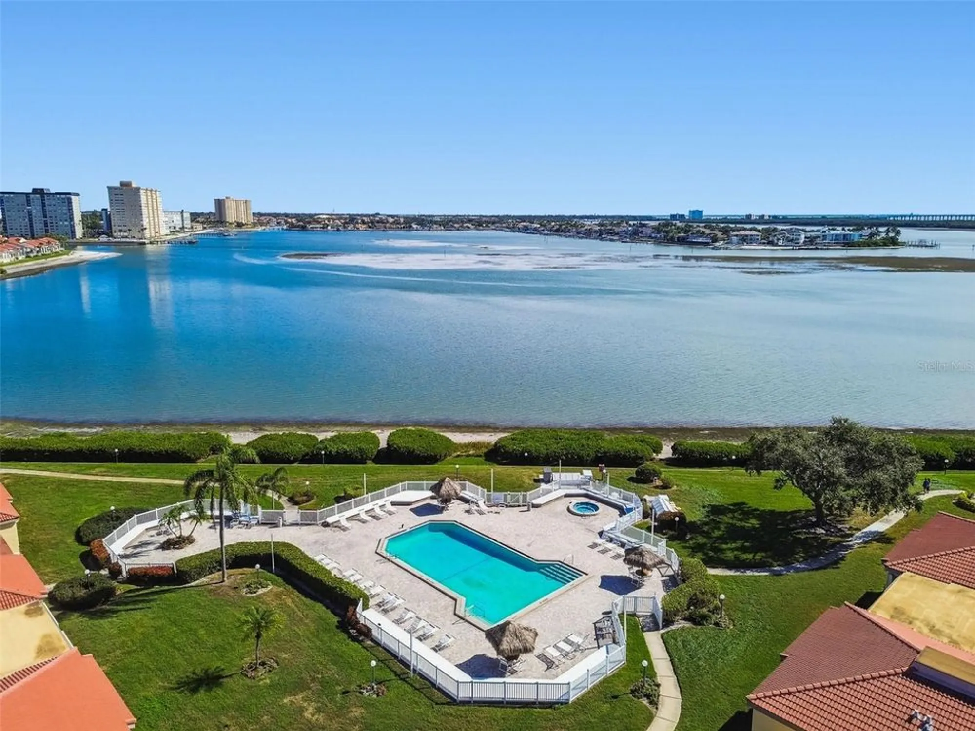 Property Slideshow image 34 of 49 | 6104 palma del mar blvd s apt 402, St Petersburg, FL, 33715