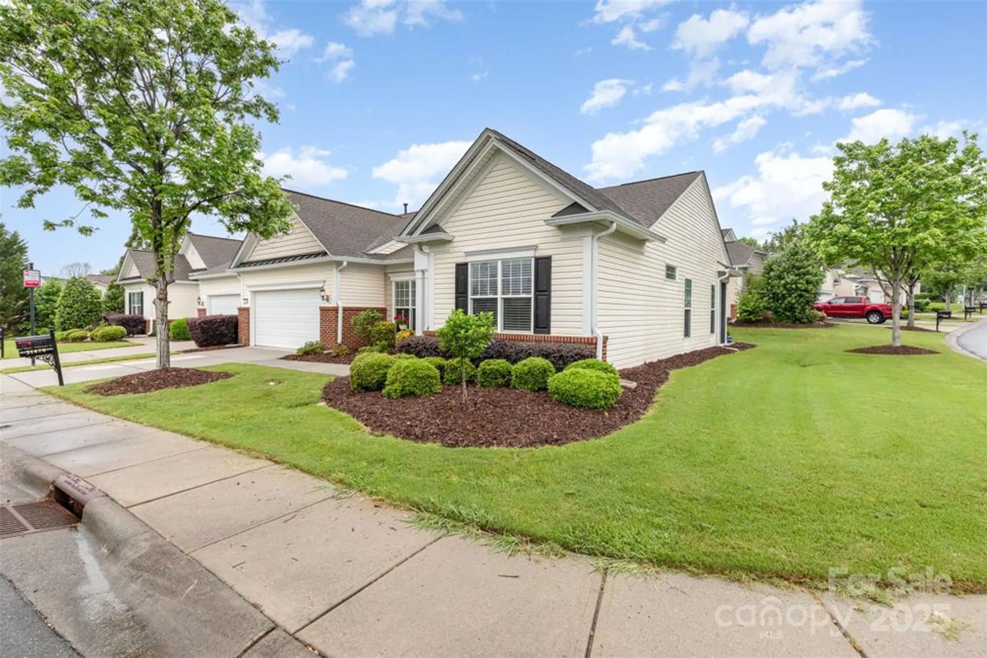 Property Slideshow image 2 of 48 | 31470 royal tern ln, Indian Land, SC, 29707