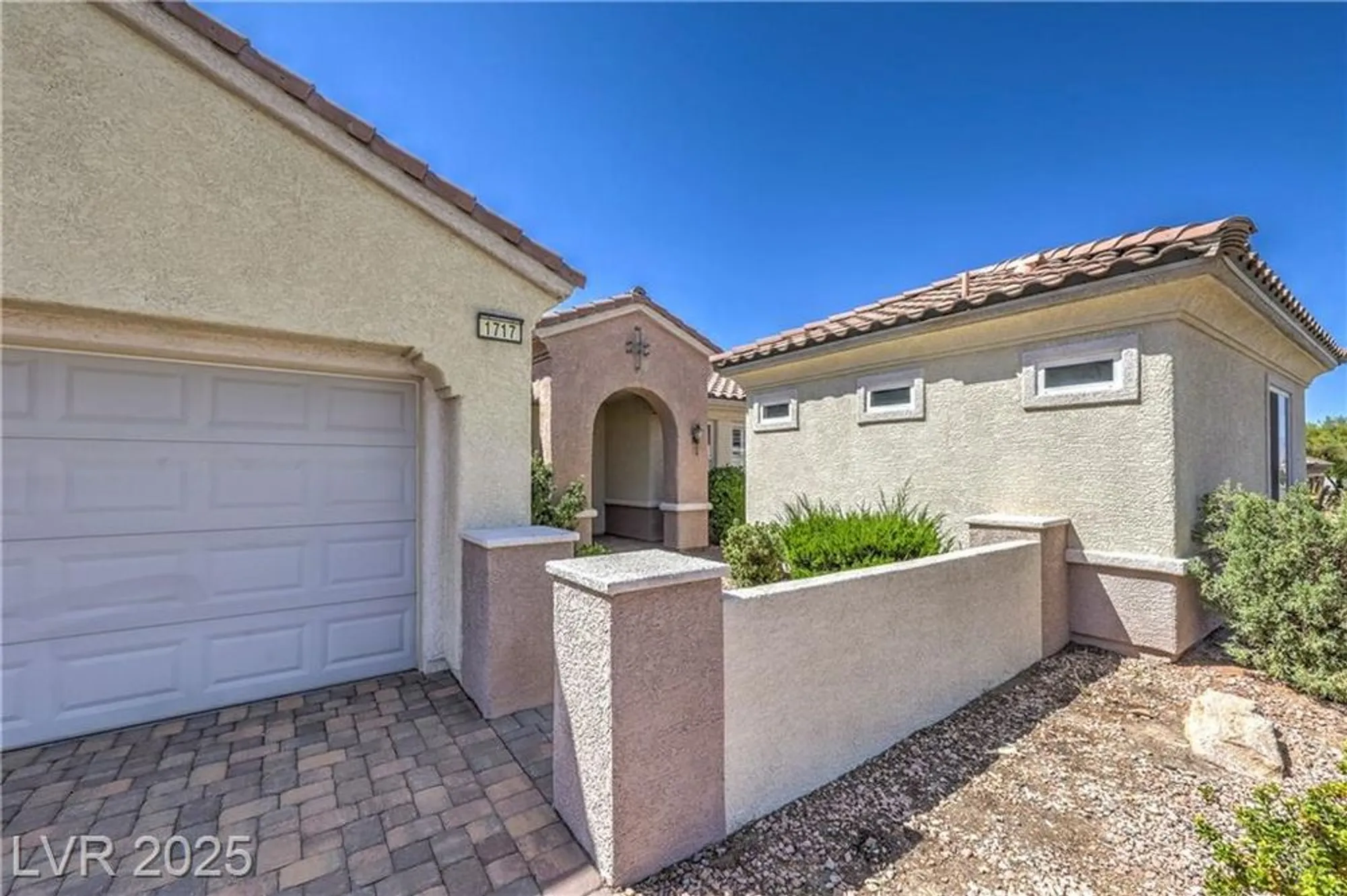 Property Slideshow image 6 of 52 | 1717 warrington dr, Henderson, NV, 89052