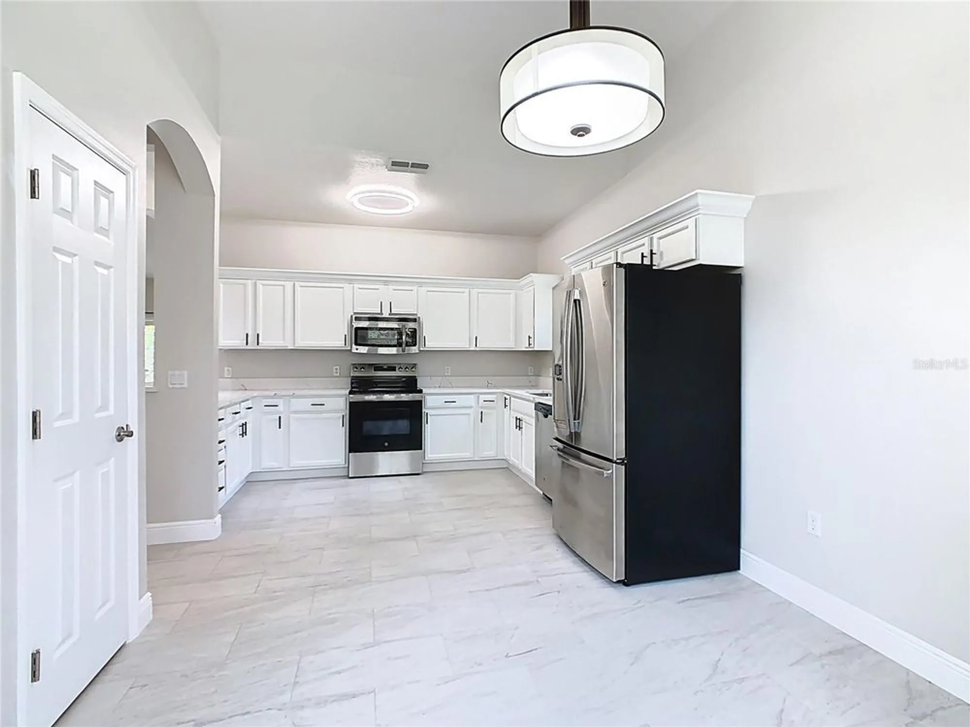 Property Slideshow image 13 of 81 | 531 barcelona dr, Poinciana, FL, 34759