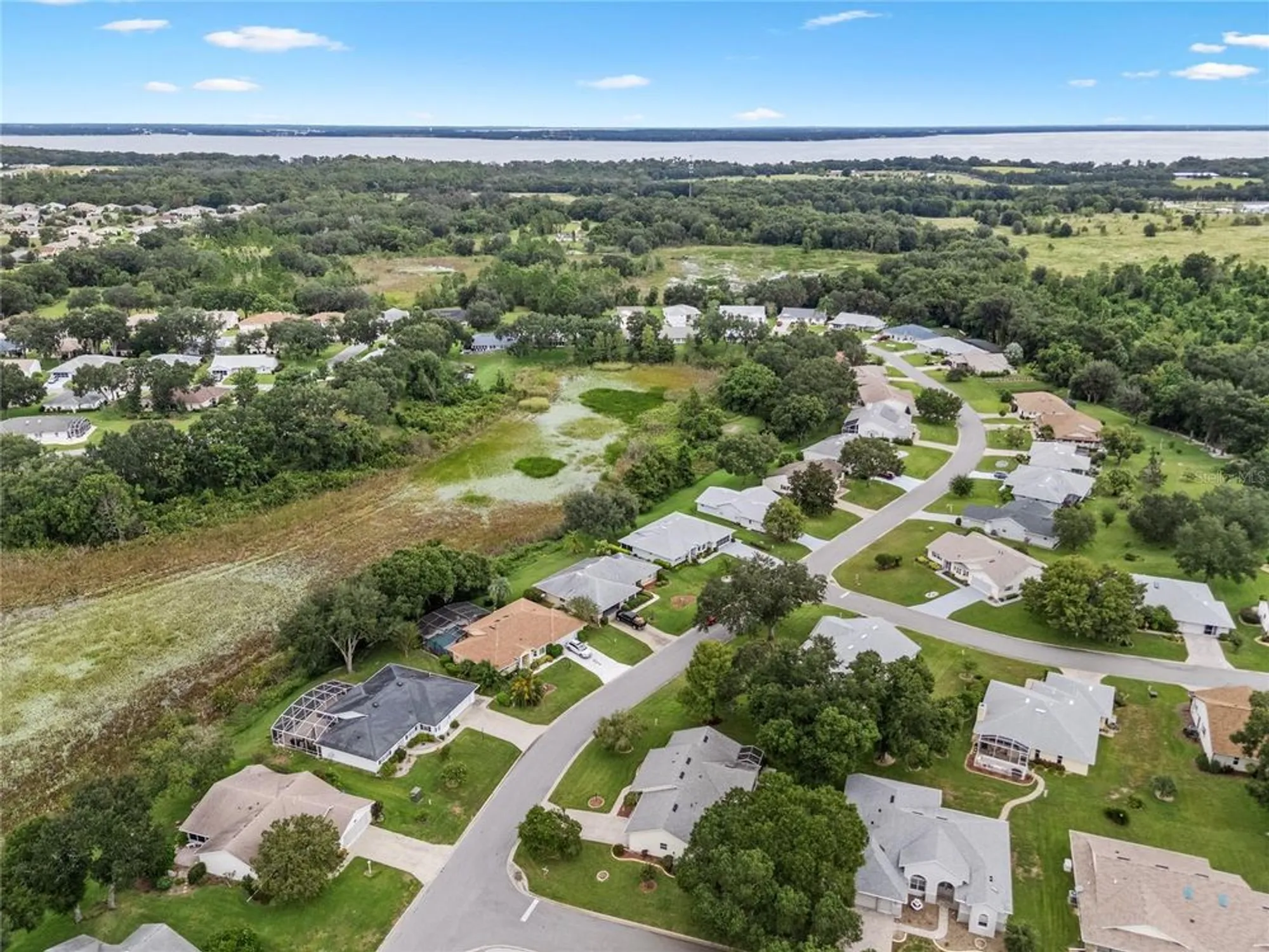 Property Slideshow image 31 of 47 | 27107 racquet cir, Leesburg, FL, 34748