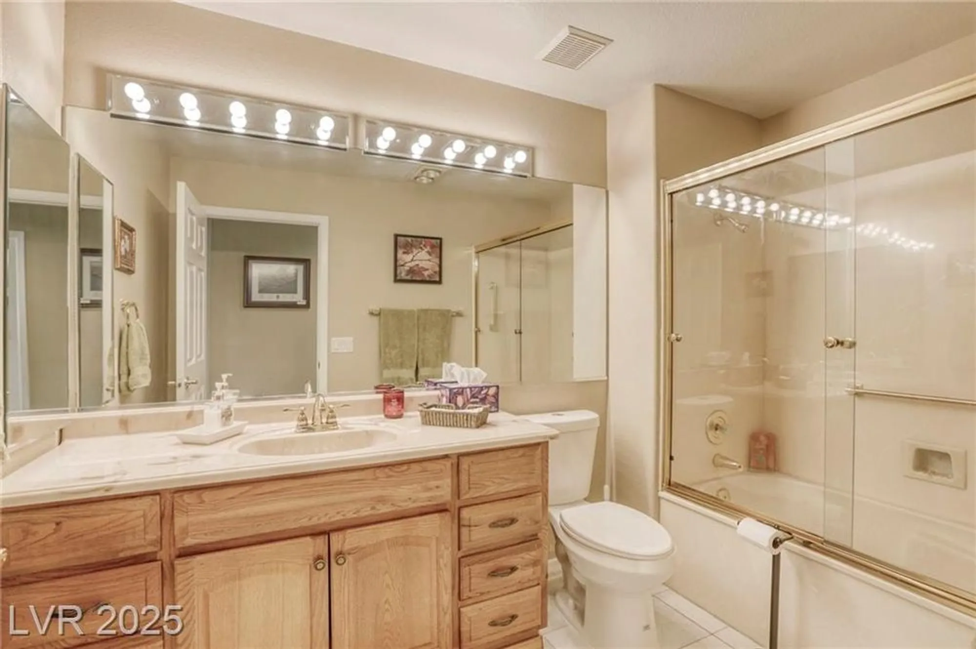 Property Slideshow image 25 of 39 | 9201 yucca blossom dr, Las Vegas, NV, 89134