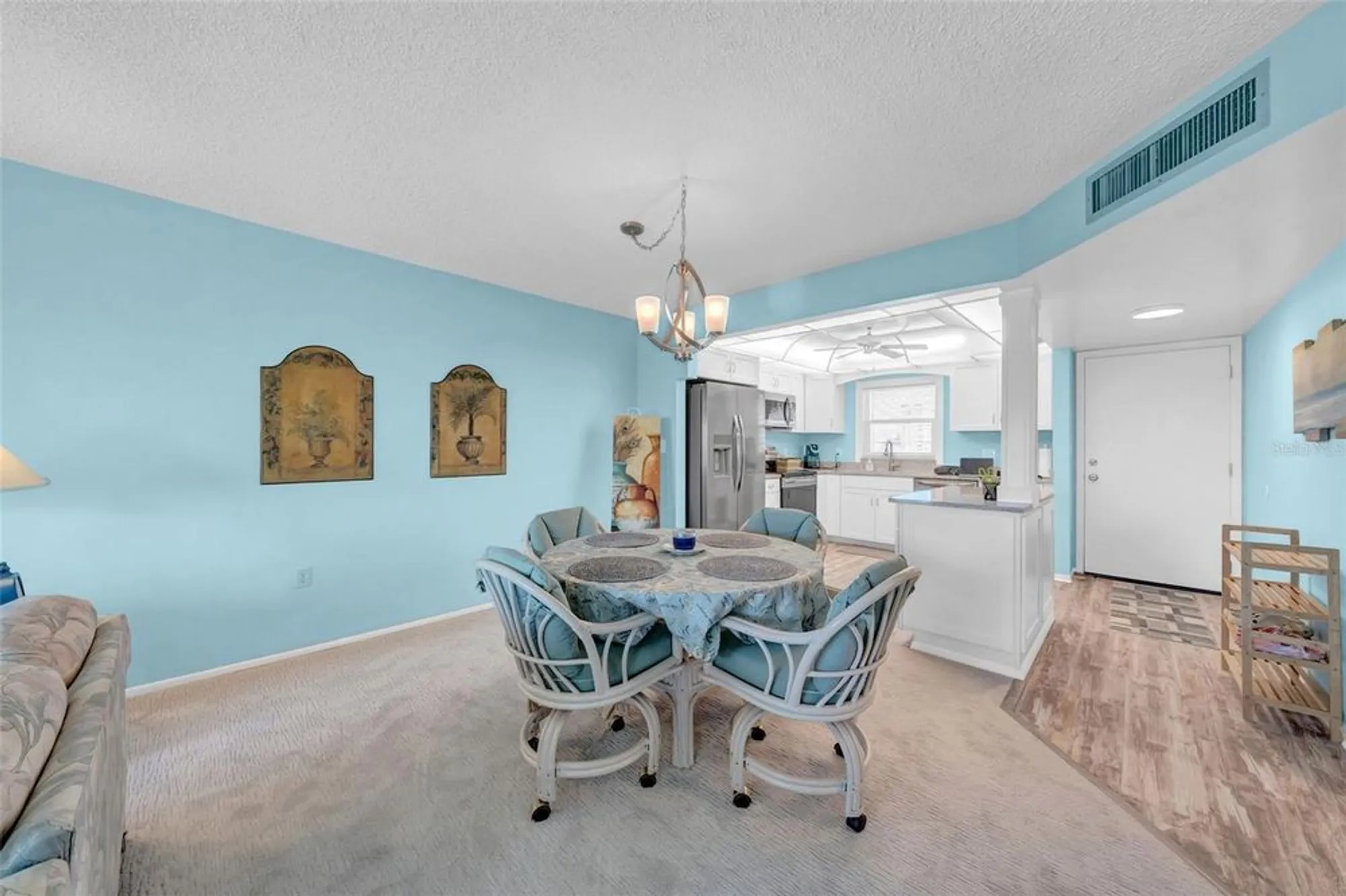 Property Slideshow image 13 of 49 | 4725 cove cir apt 302, St Petersburg, FL, 33708