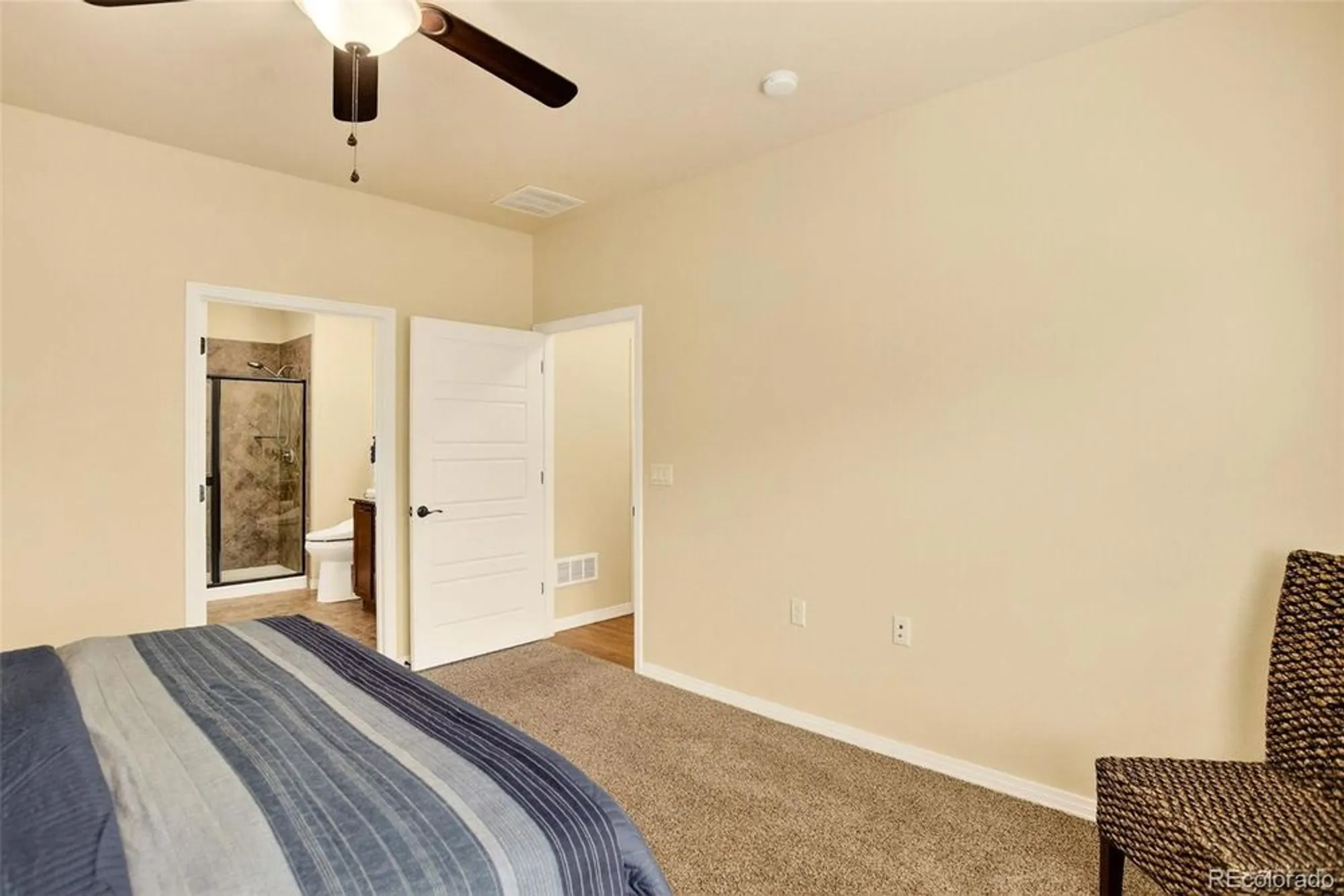 Property Slideshow image 19 of 32 | 12627 madison way, Thornton, CO, 80241