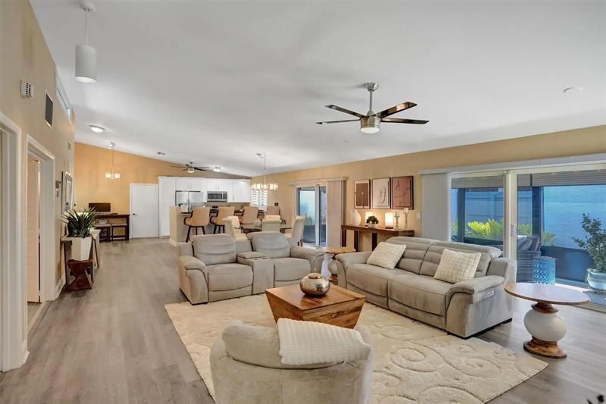 Property Slideshow image 20 of 29 | 5577 ainsley ct, Boynton Beach, FL, 33437