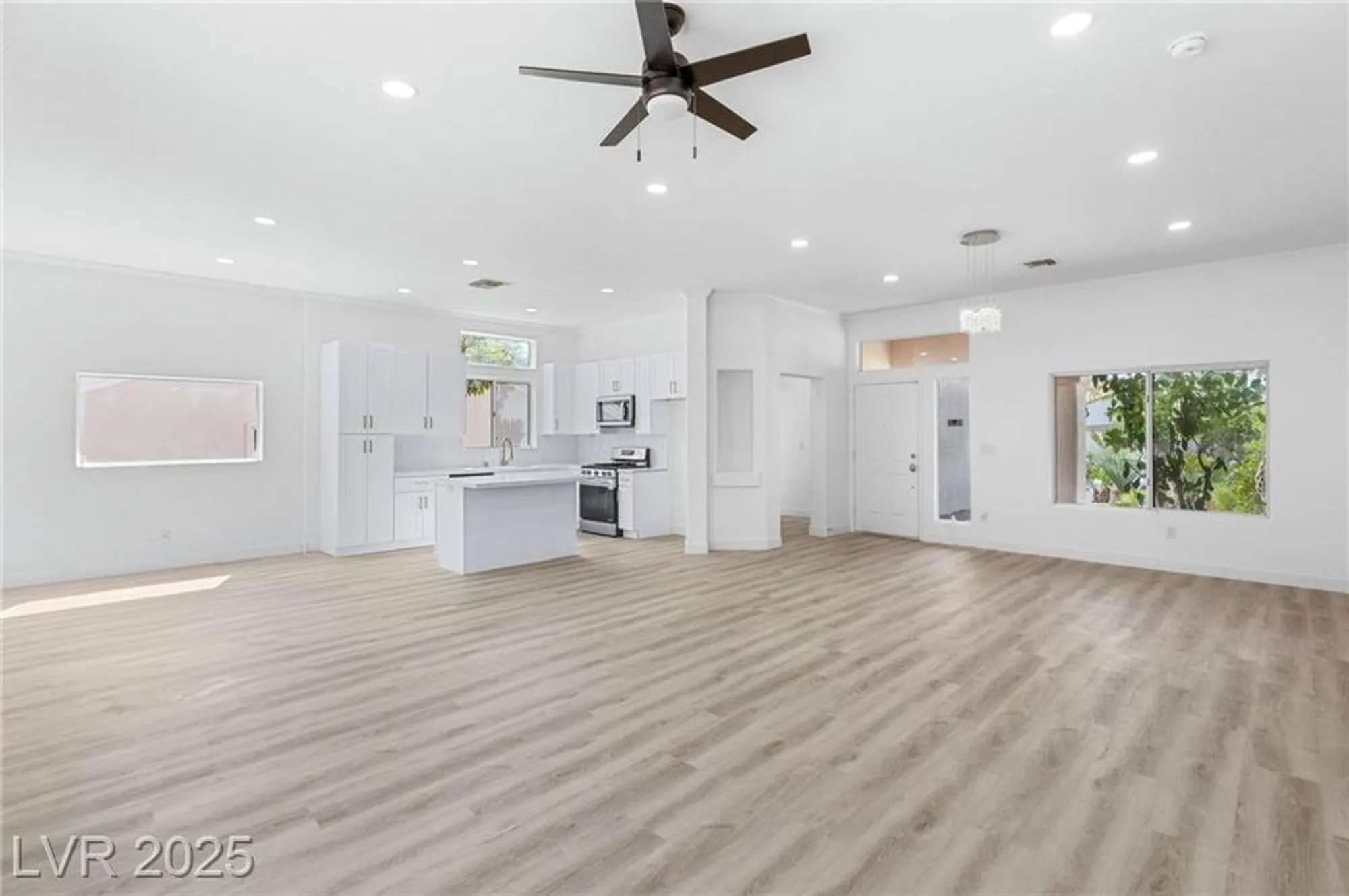 Property Slideshow image 9 of 34 | 10528 cogswell ave, Las Vegas, NV, 89134