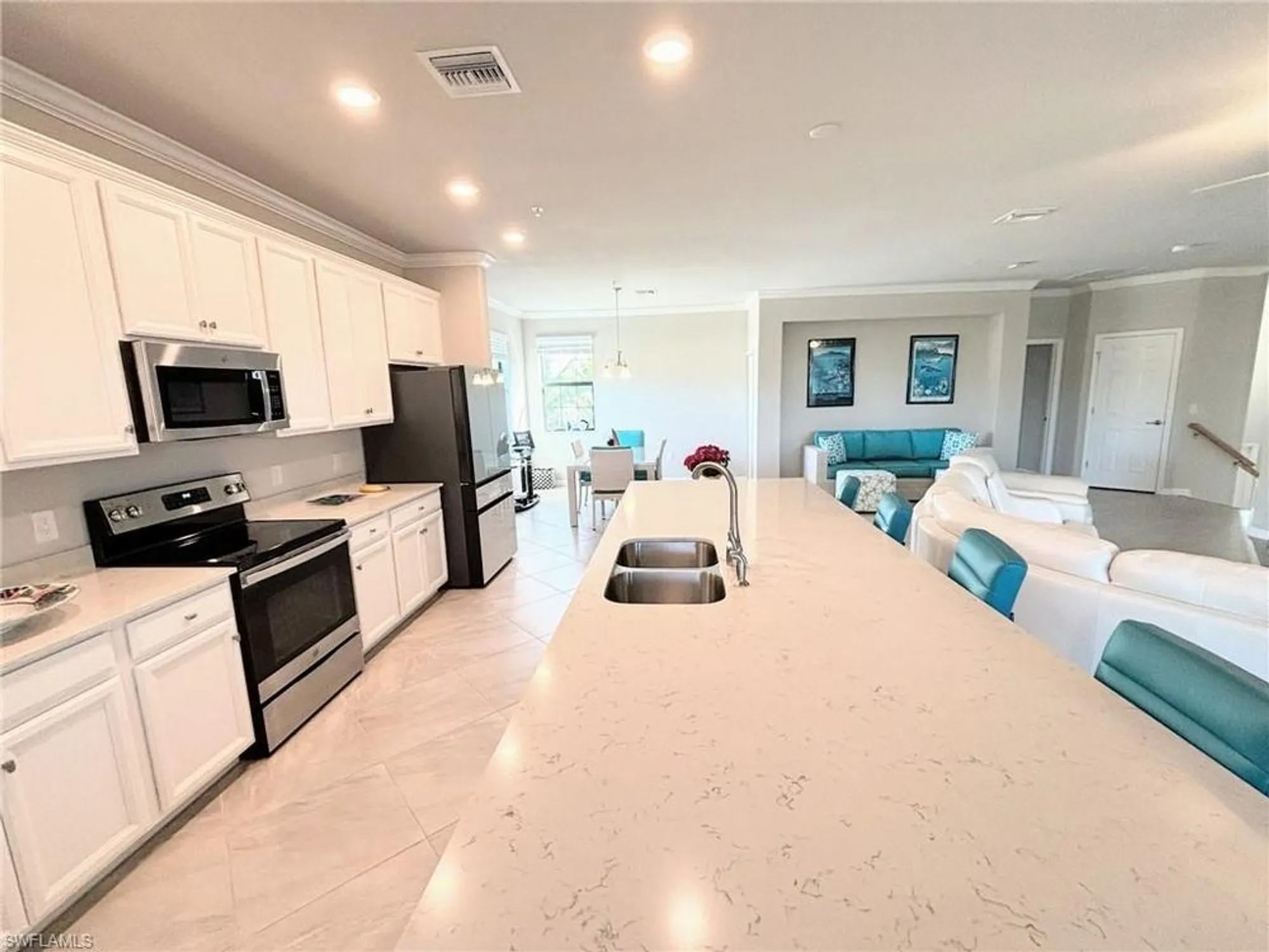 Property Slideshow image 12 of 48 | 17410 cherrywood ct unit 7203, Bonita Springs, FL, 34135