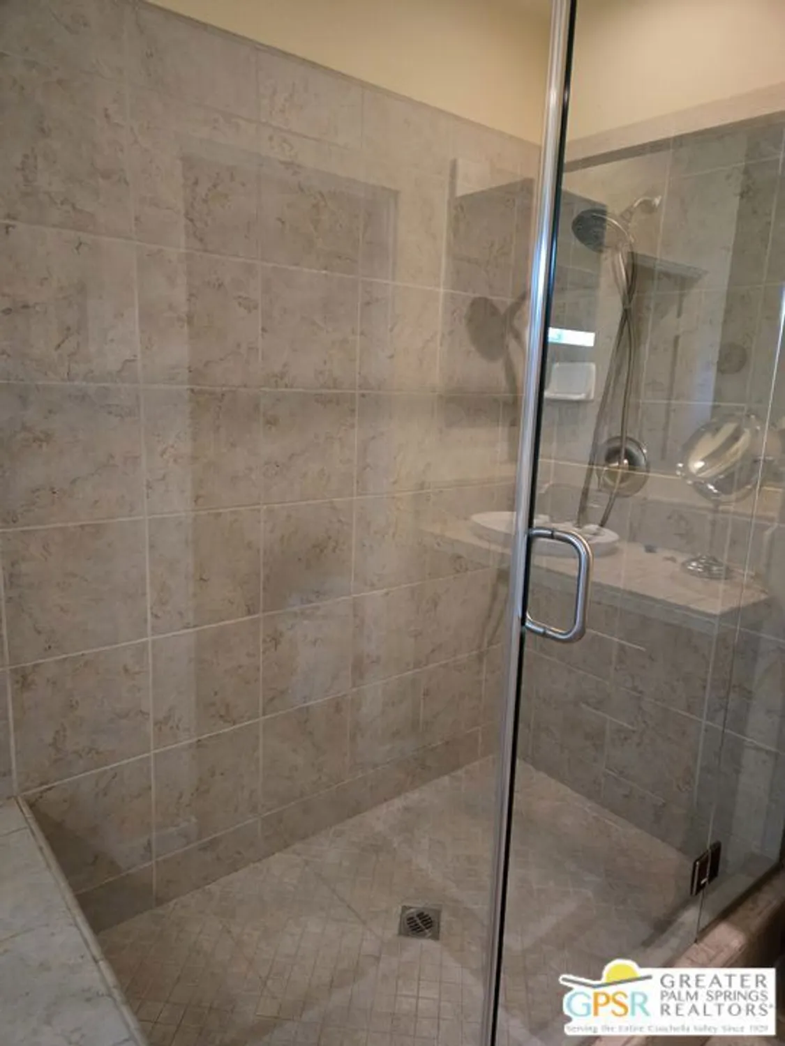 Property Slideshow image 13 of 27 | 4945 frey way, Palm Springs, CA, 92262