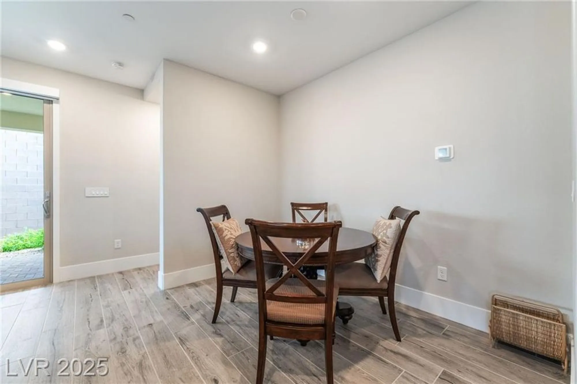 Property Slideshow image 17 of 43 | 9553 jadeite ln, Las Vegas, NV, 89143