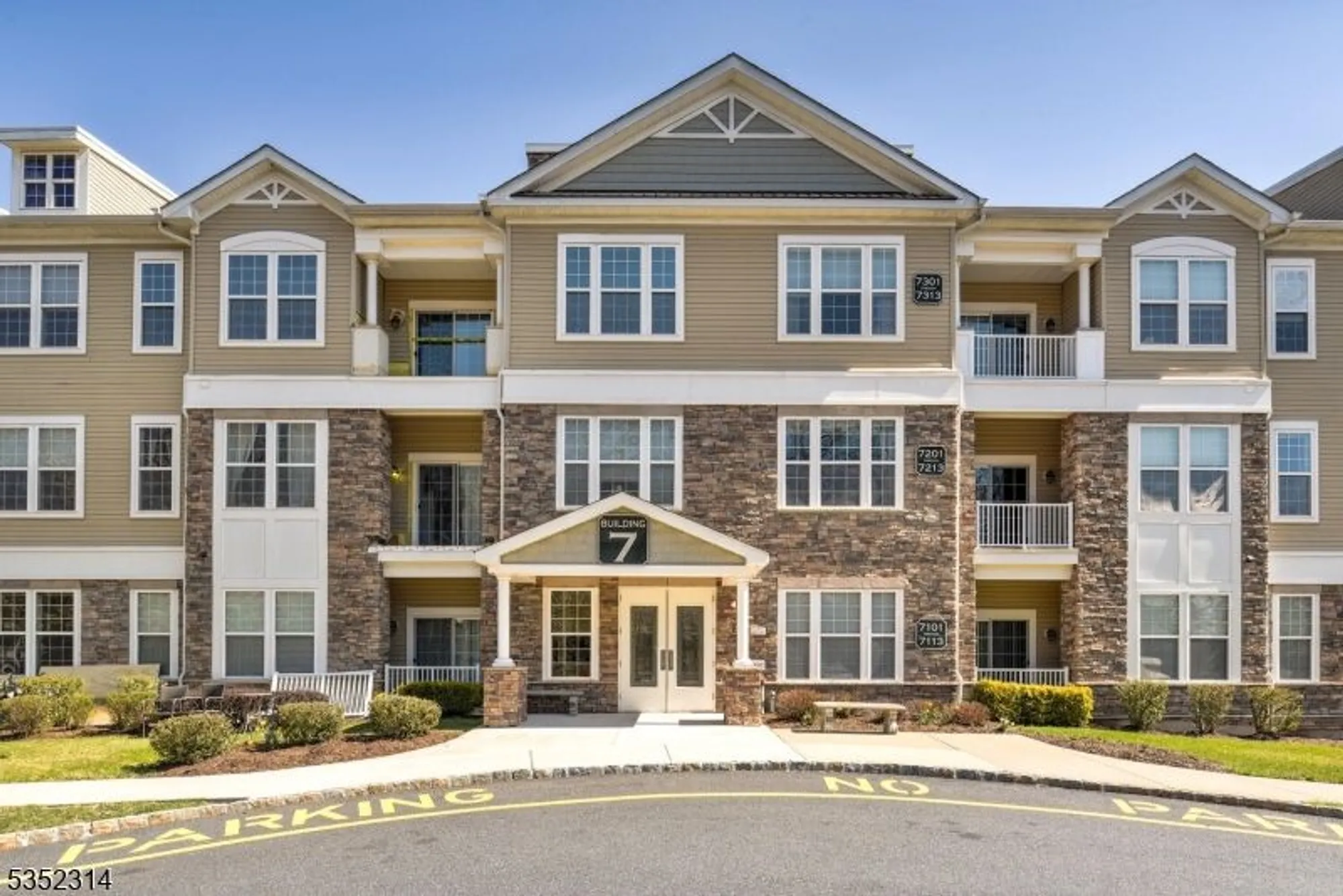 Property Slideshow image 1 of 28 | 7311 polk dr, Rockaway Twp., NJ, 07866