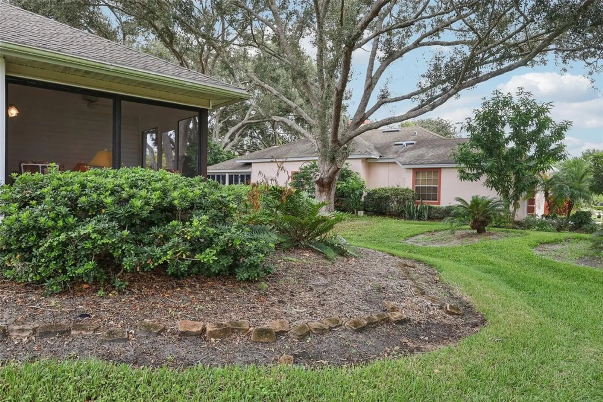 Property Slideshow image 32 of 40 | 100 juniper way, Tavares, FL, 32778
