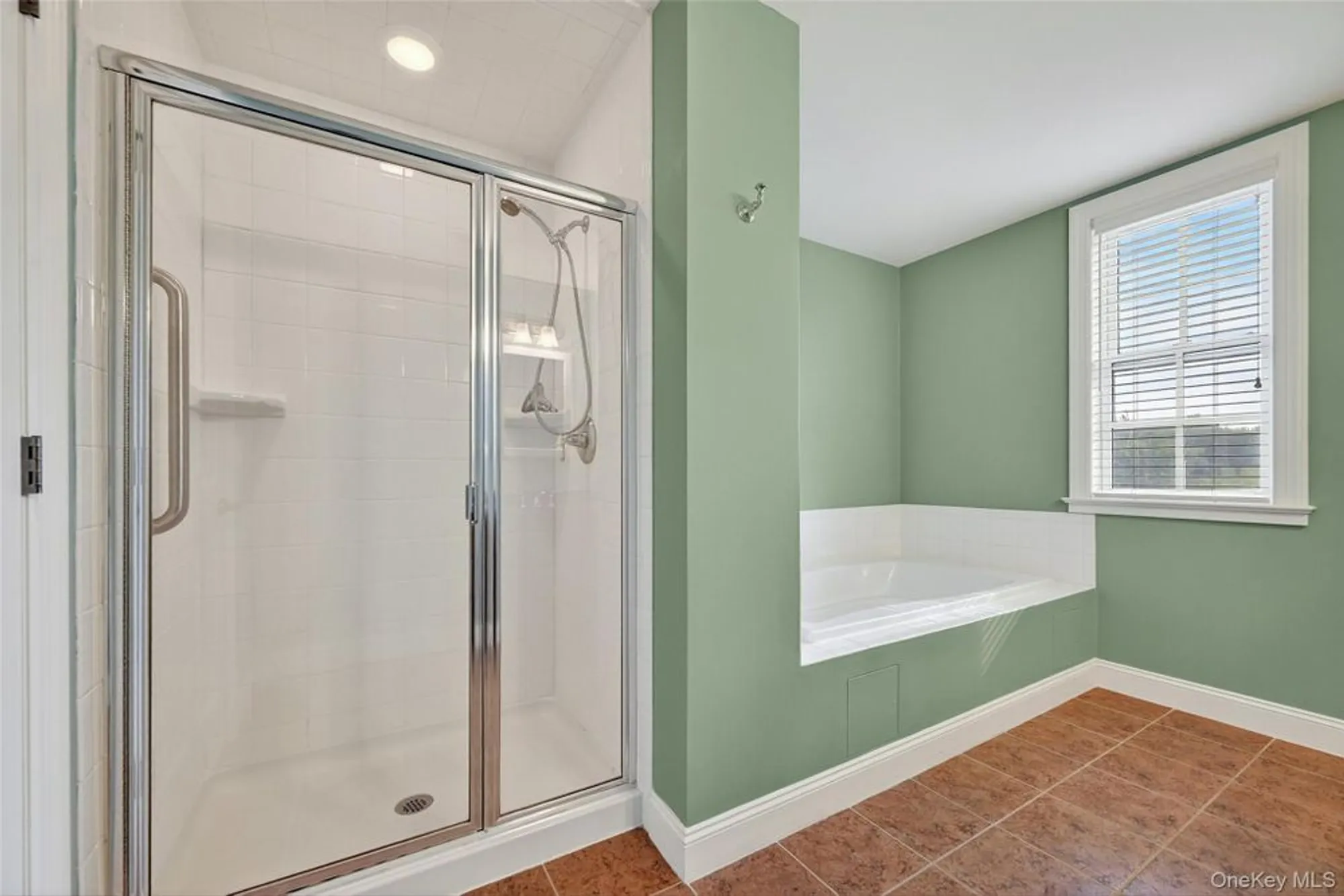 Property Slideshow image 26 of 31 | 15 cropsey st # 15-3a, Warwick, NY, 10990