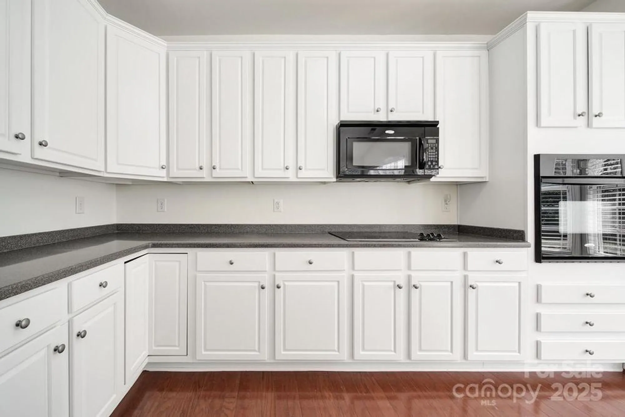 Property Slideshow image 10 of 40 | 328 garnet ct, Fort Mill, SC, 29708