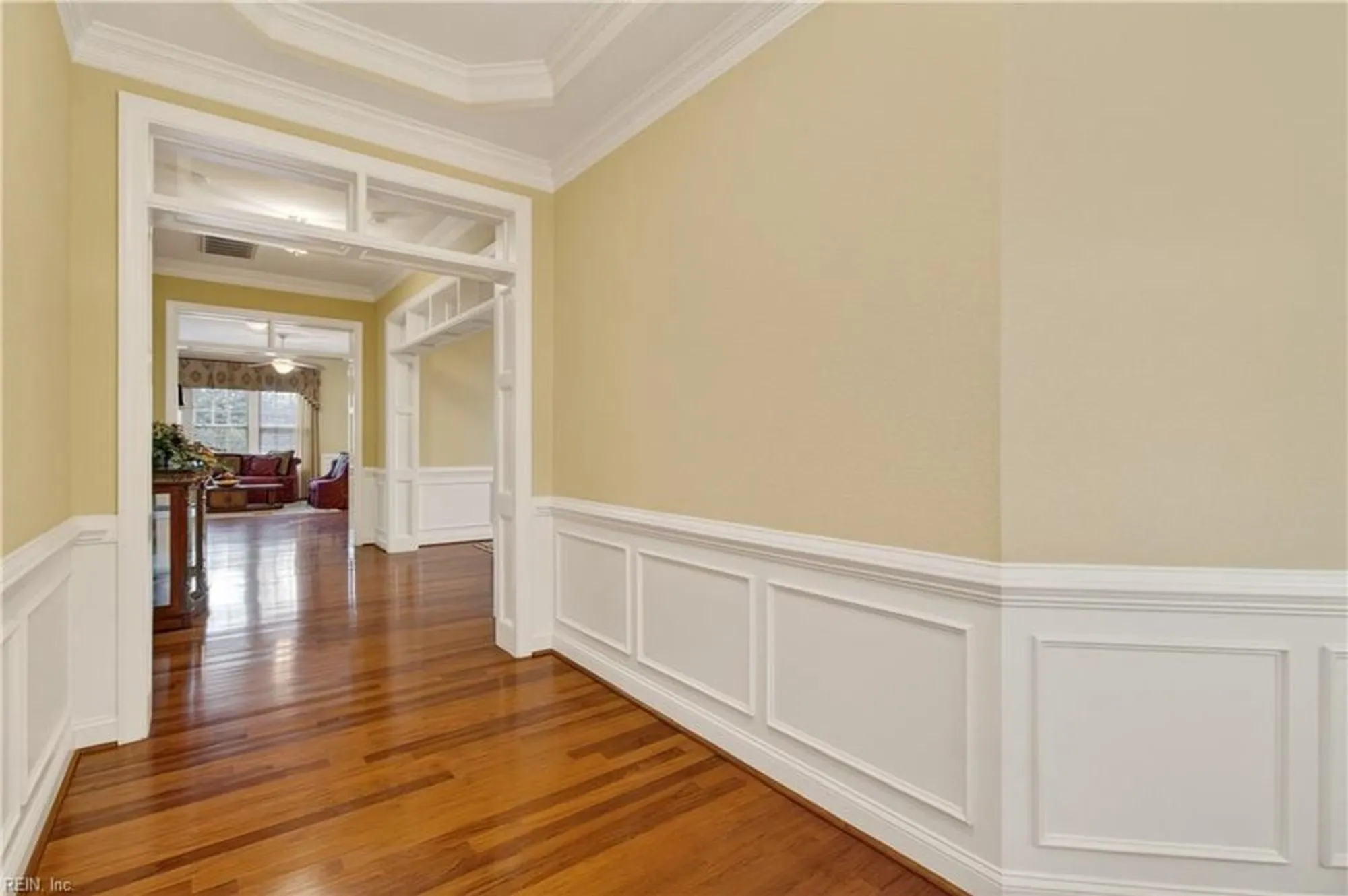 Property Slideshow image 4 of 35 | 1425 blairwood ln, Chesapeake, VA, 23320