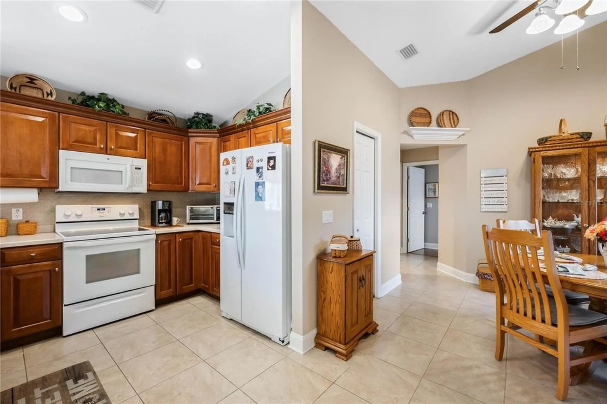 Property Slideshow image 12 of 65 | 524 lake suzanne dr, Lake Wales, FL, 33859