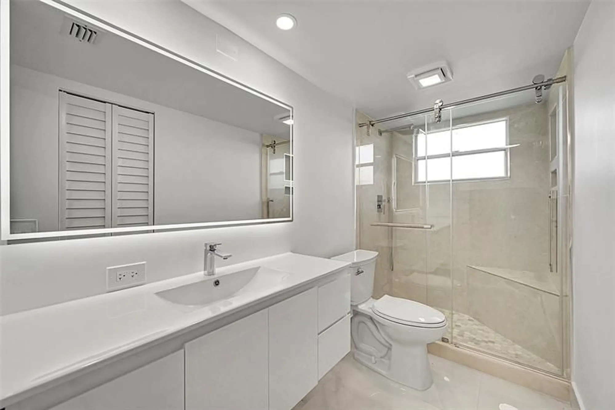 Property Slideshow image 6 of 65 | 2901 victoria cir m4, Coconut Creek, FL, 33066