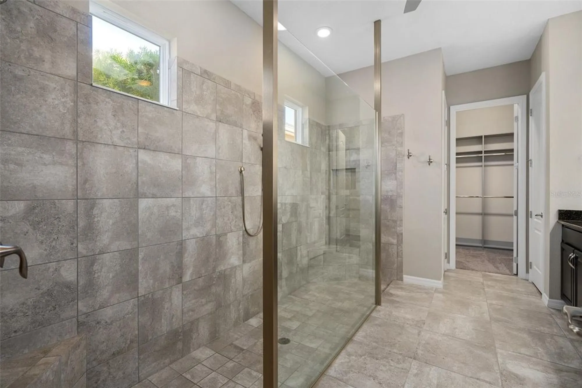 Property Slideshow image 19 of 72 | 1046 timbervale trl, Clermont, FL, 34715