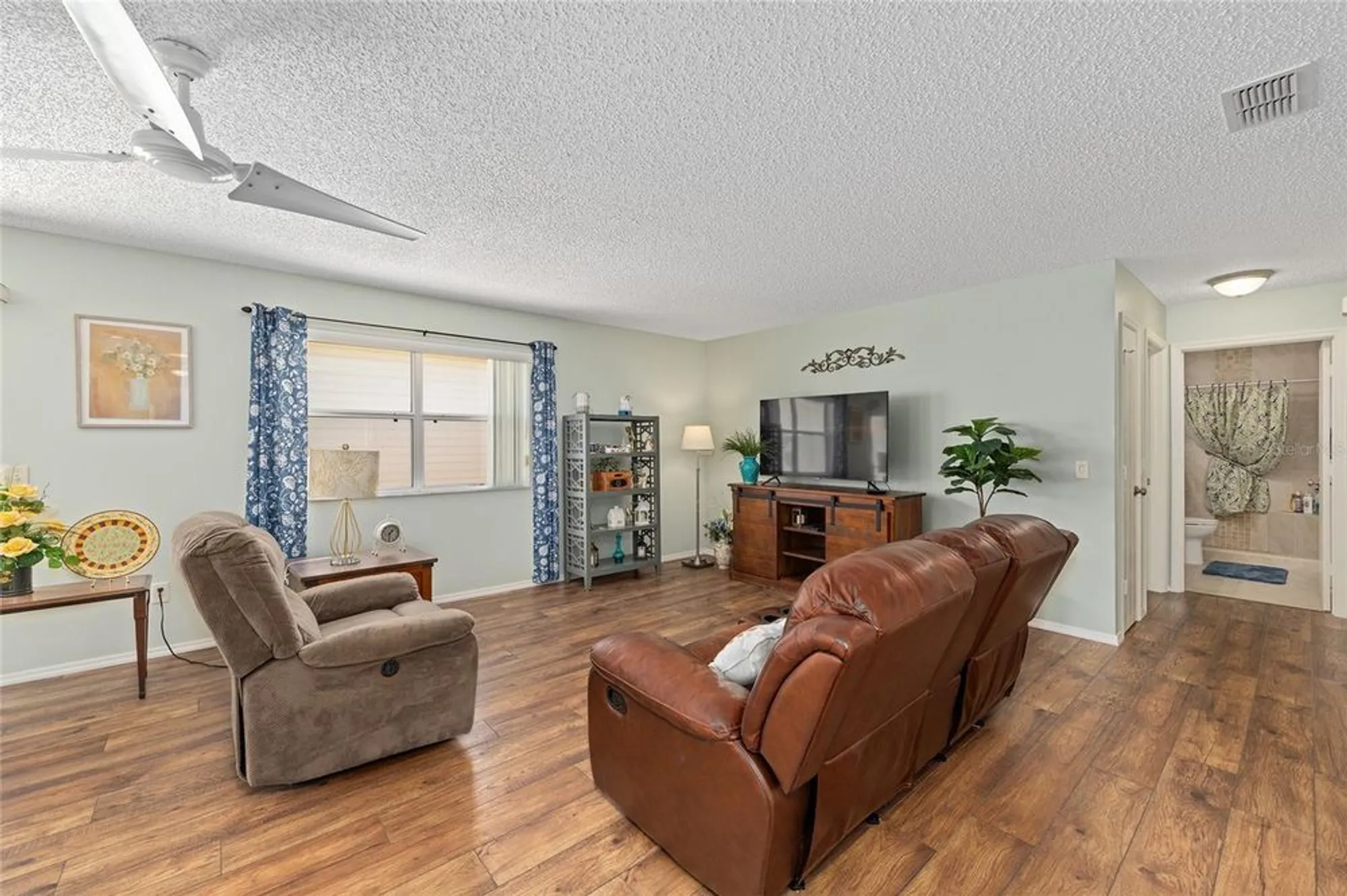 Property Slideshow image 19 of 45 | 2805 burgos dr, The Villages, FL, 32162