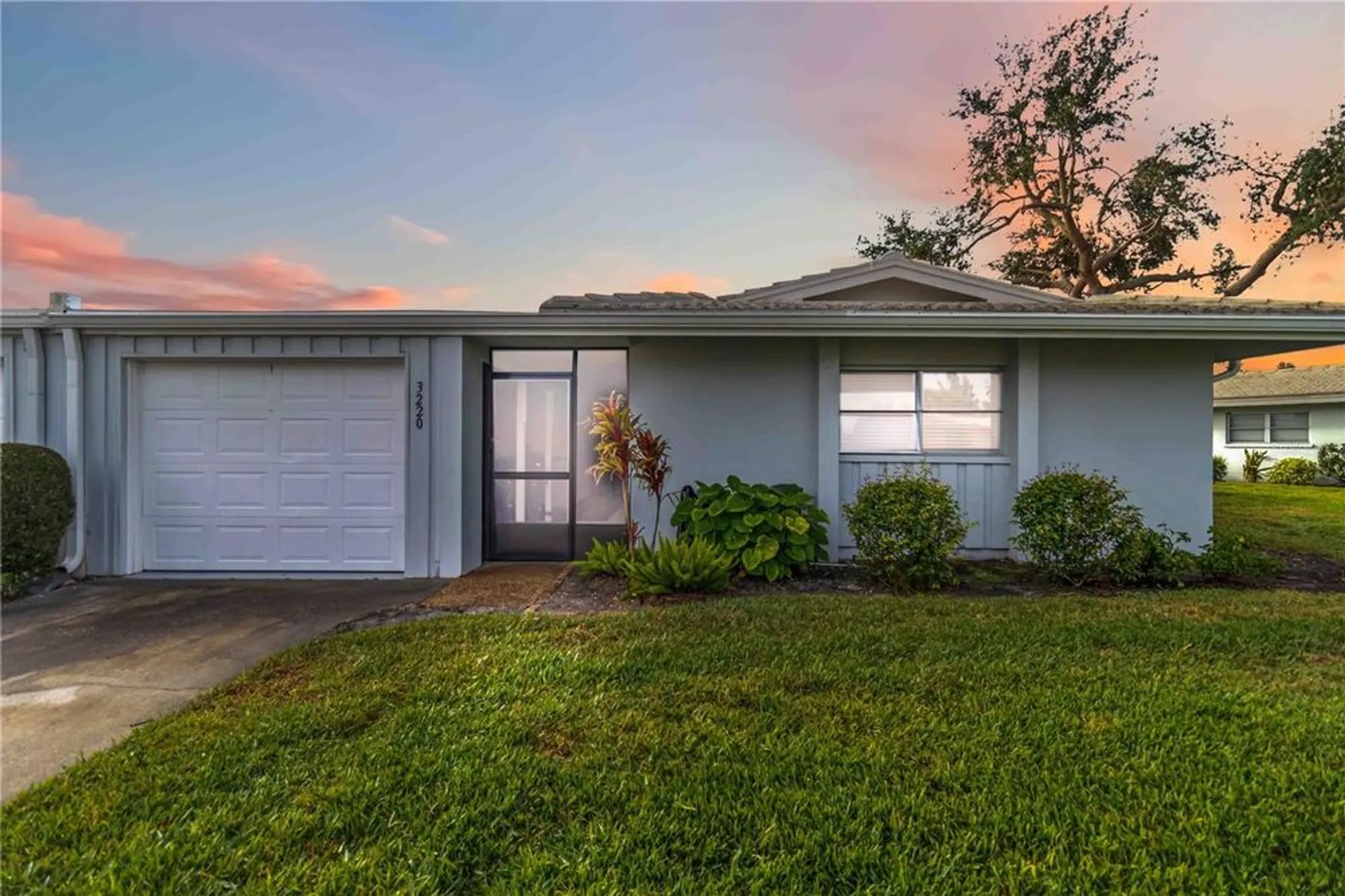 Property Slideshow image 1 of 66 | 3220 southfield ln 810, Sarasota, FL, 34239