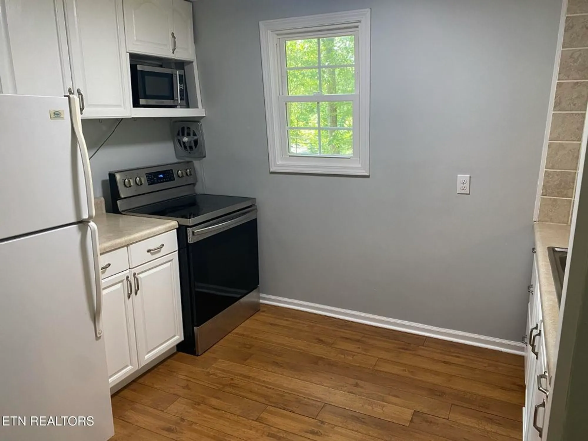 Property Slideshow image 24 of 42 | 244 rugby rd, Crossville, TN, 38558