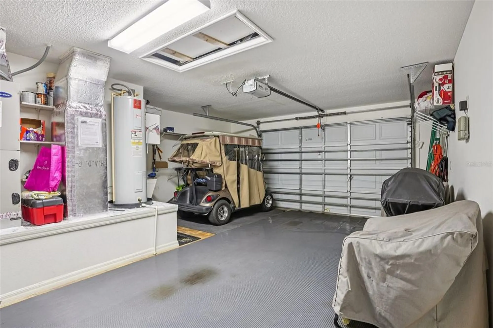 Property Slideshow image 32 of 47 | 2543 raintree dr, The Villages, FL, 32162