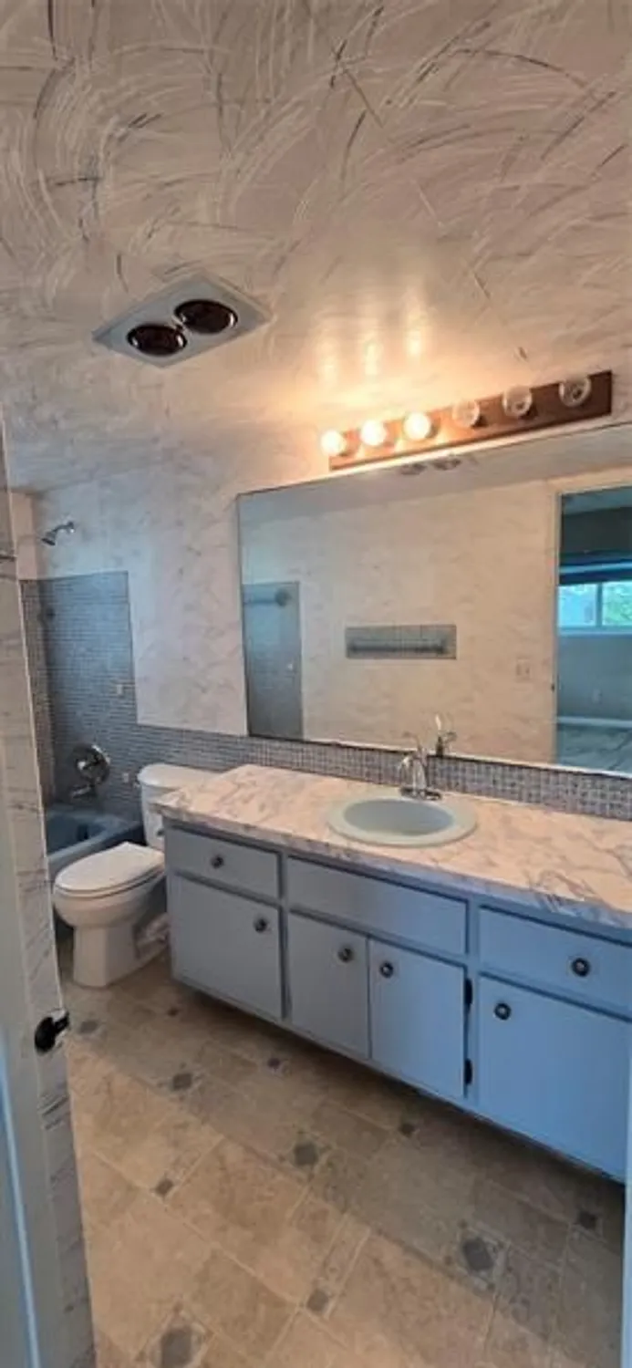 Property Slideshow image 19 of 26 | 4880 nw 22nd st 309, Lauderhill, FL, 33313